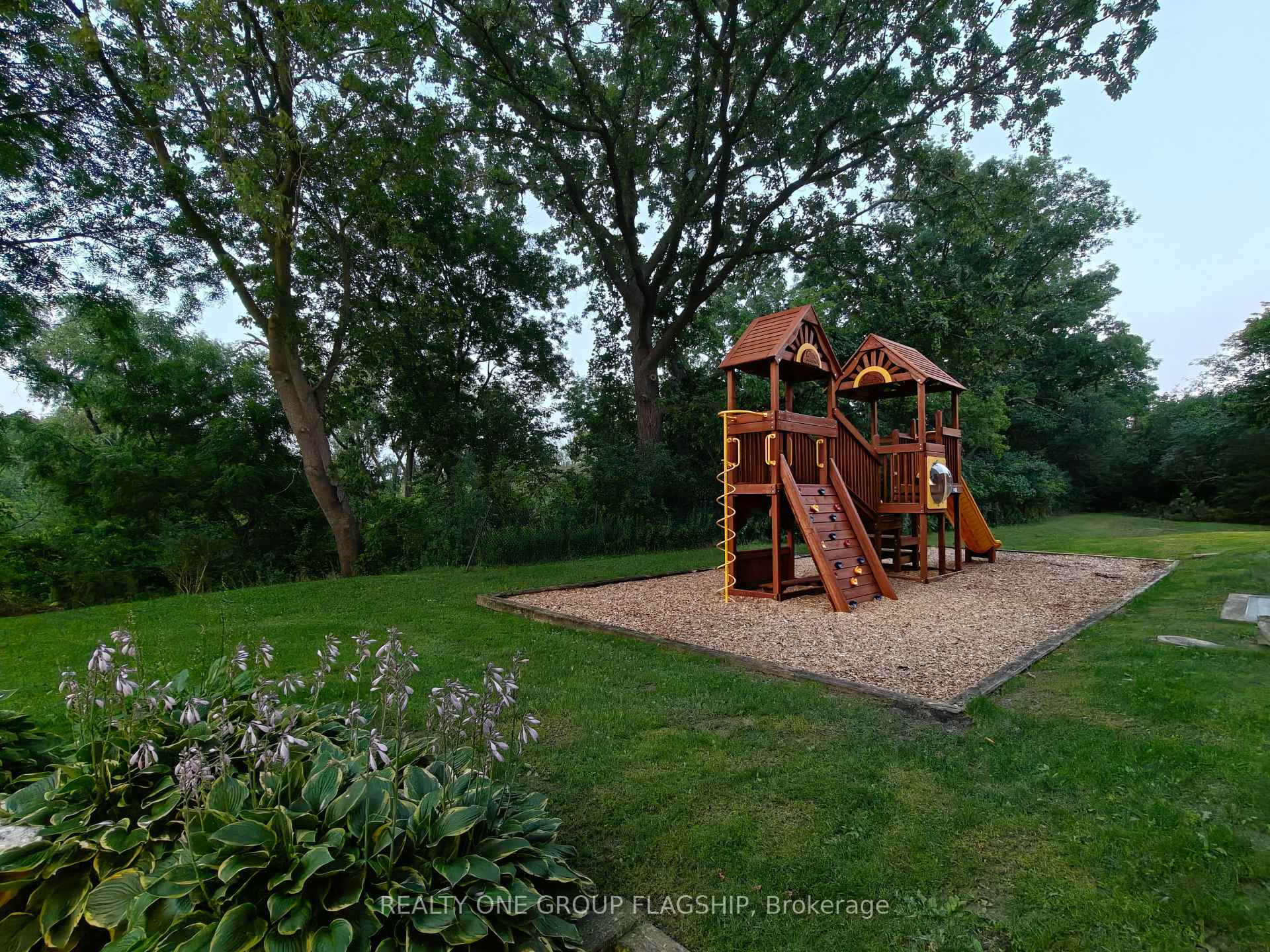Photo 15 of Unit 802, 600 Rexdale Boulevard, Etobicoke, West Humber-Clairville — HOMEH