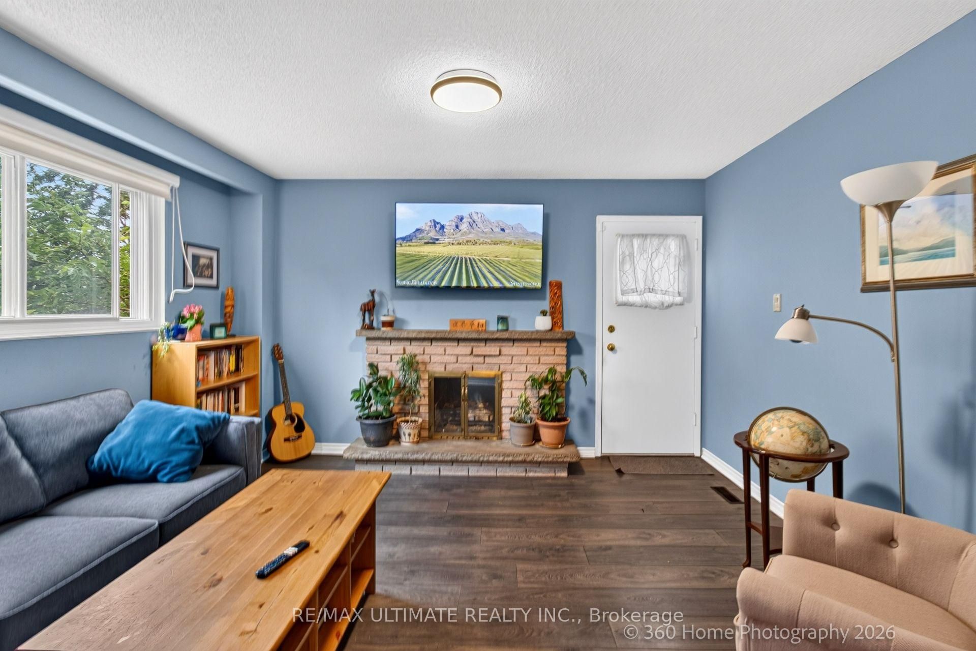 Photo 3 of 146 Beaverbrook Court, Scarborough, Rouge — HOMEH