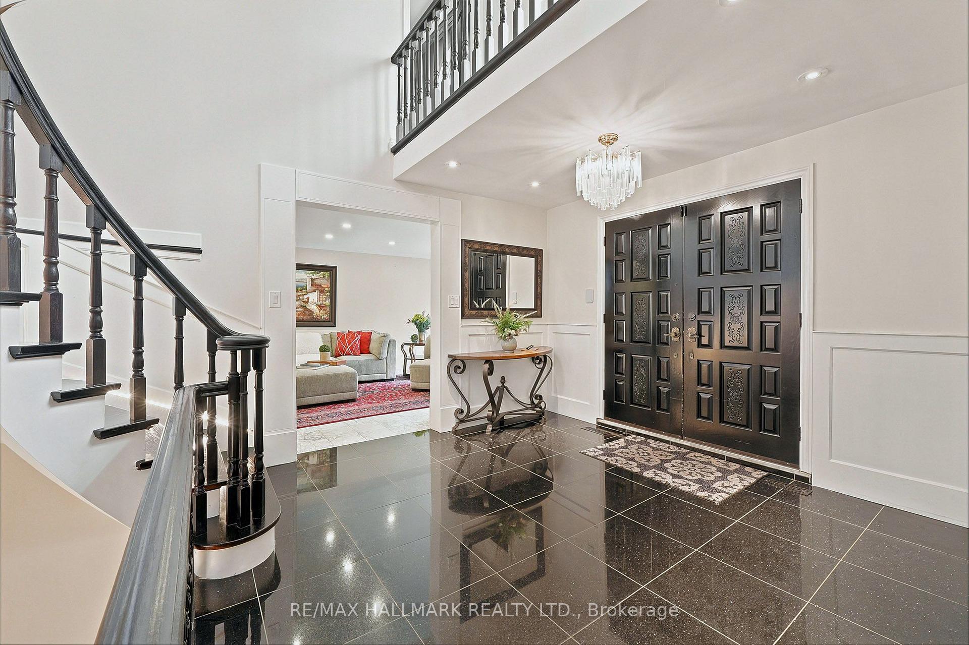 Photo 5 of 76 Francis Street, Vaughan, East Woodbridge — HOMEH