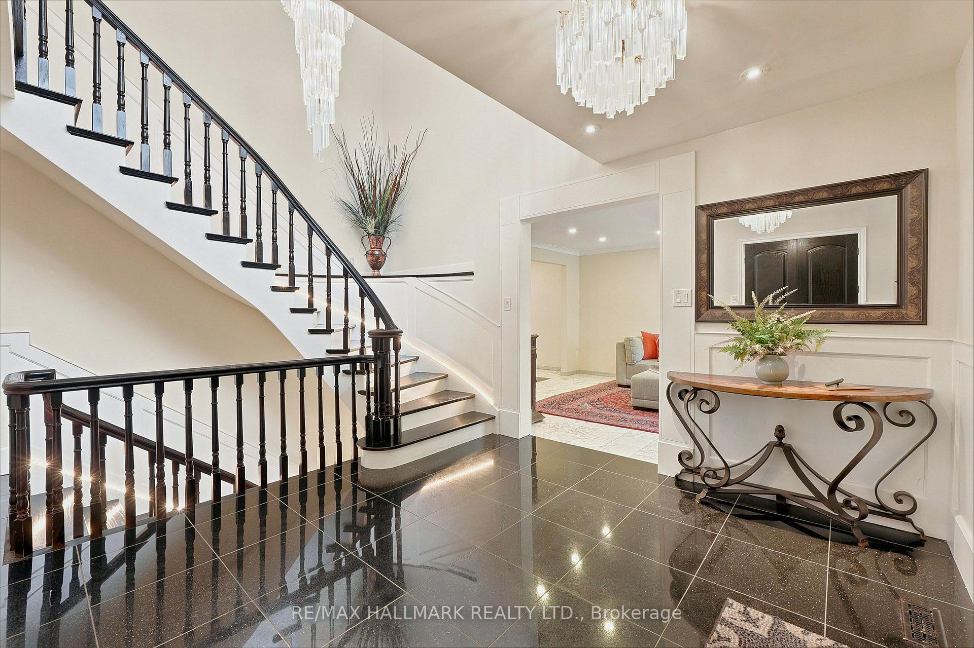 Photo 6 of 76 Francis Street, Vaughan, East Woodbridge — HOMEH