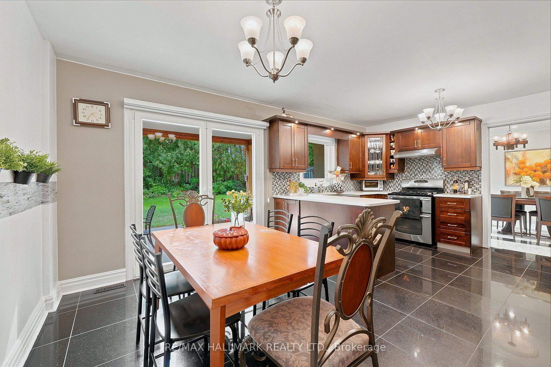 Photo 13 of 76 Francis Street, Vaughan, East Woodbridge — HOMEH