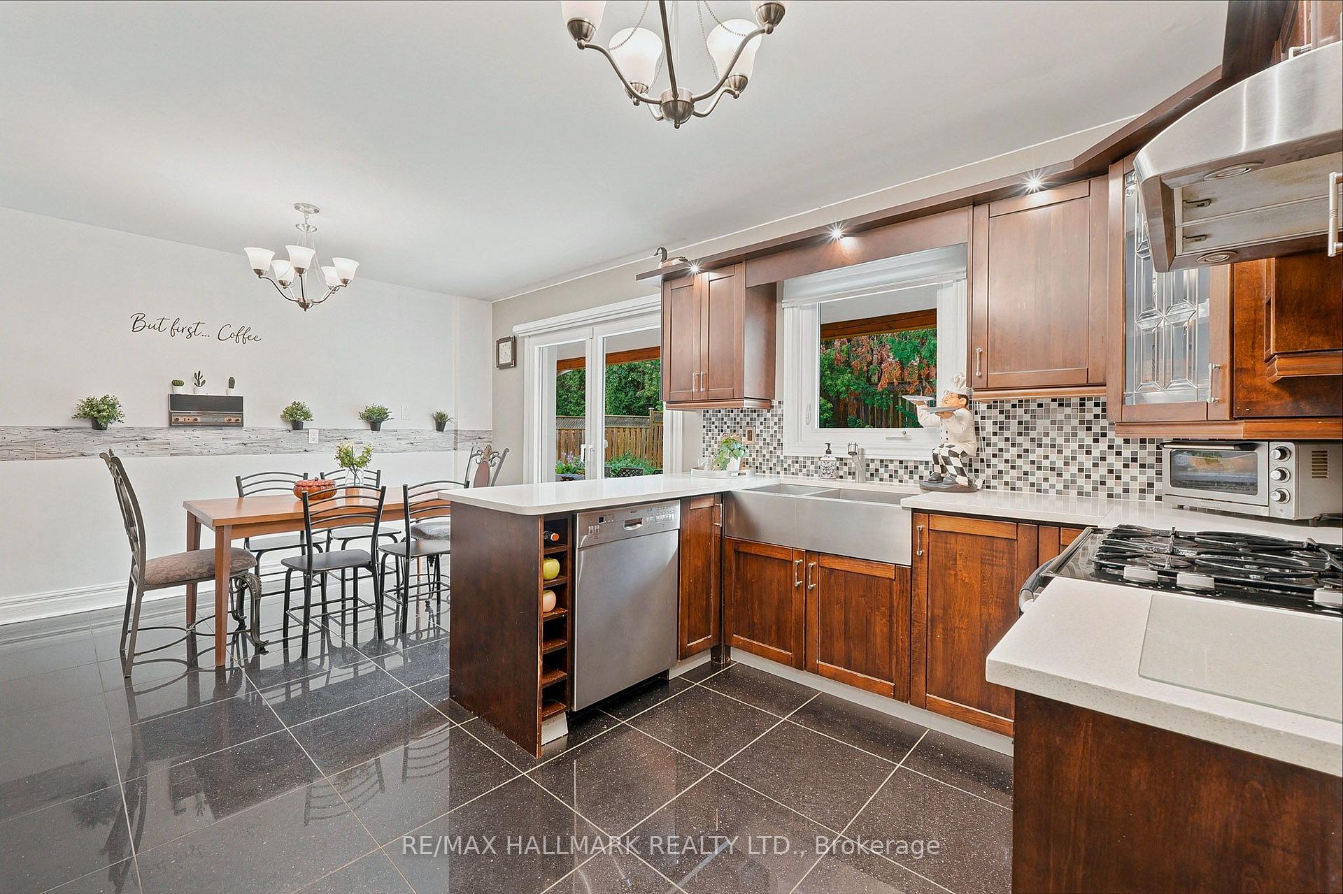 Photo 17 of 76 Francis Street, Vaughan, East Woodbridge — HOMEH