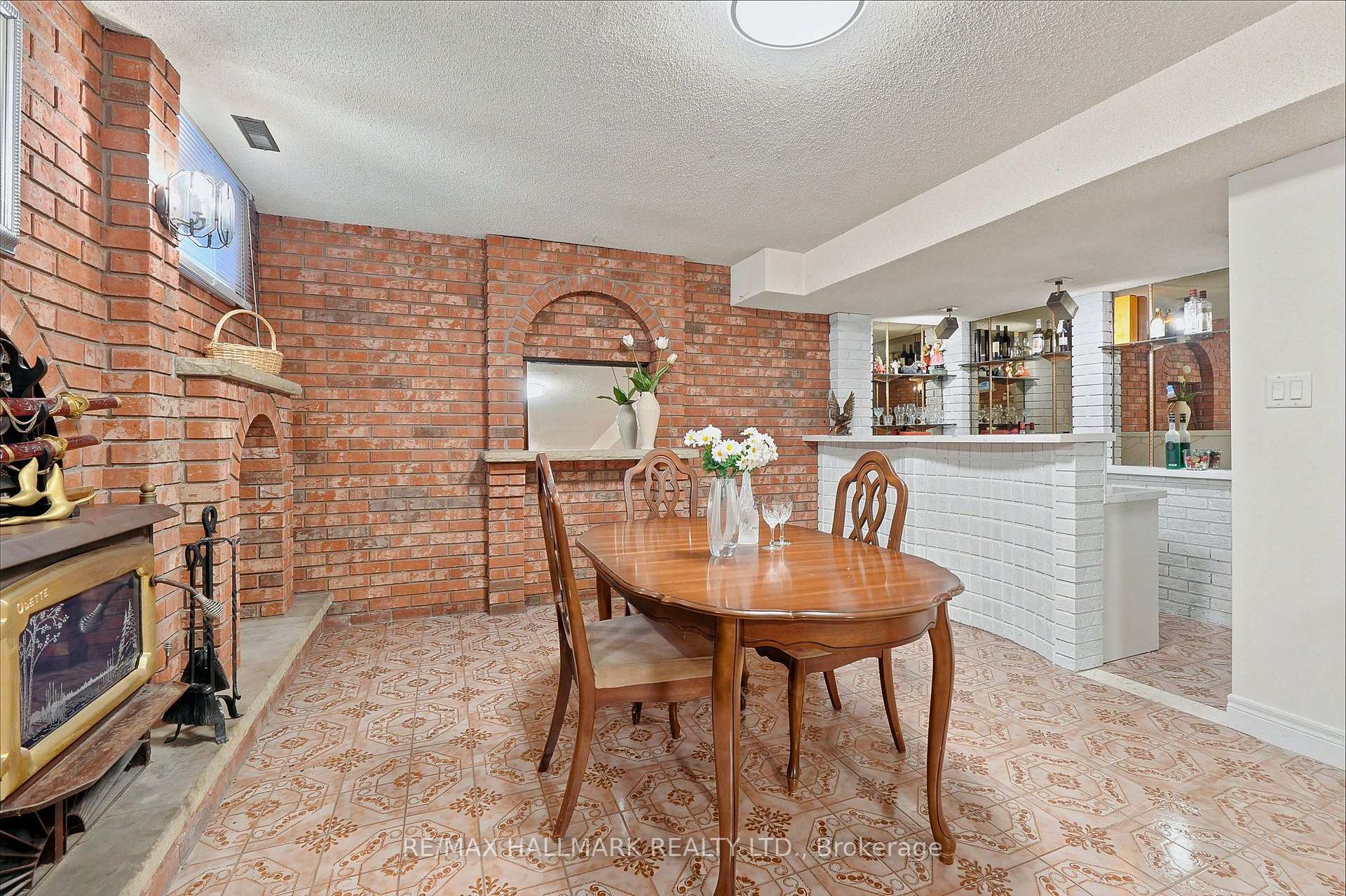 Photo 38 of 76 Francis Street, Vaughan, East Woodbridge — HOMEH