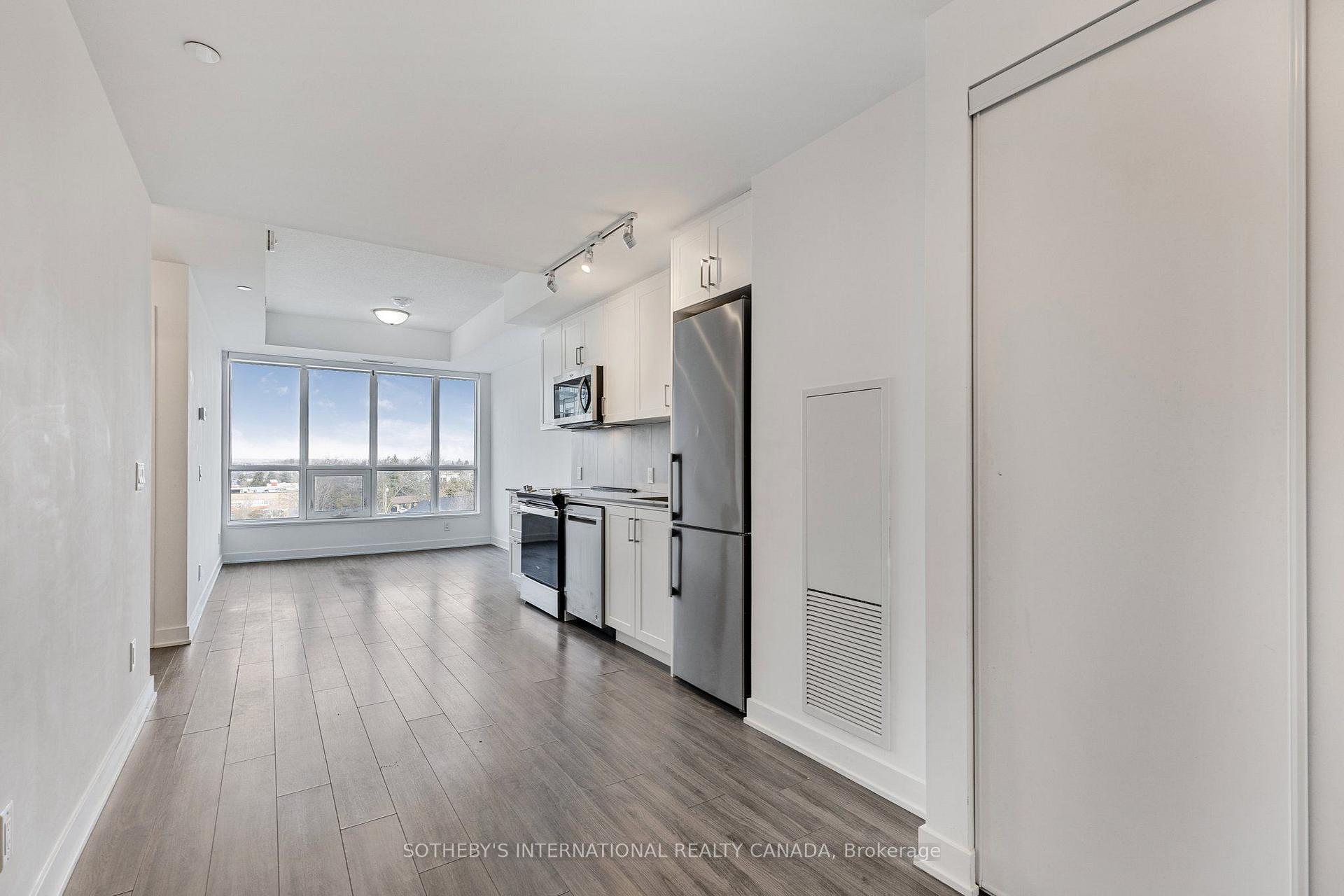 Photo 3 of Unit 403, 681 Yonge Street, Barrie, Painswick South — HOMEH