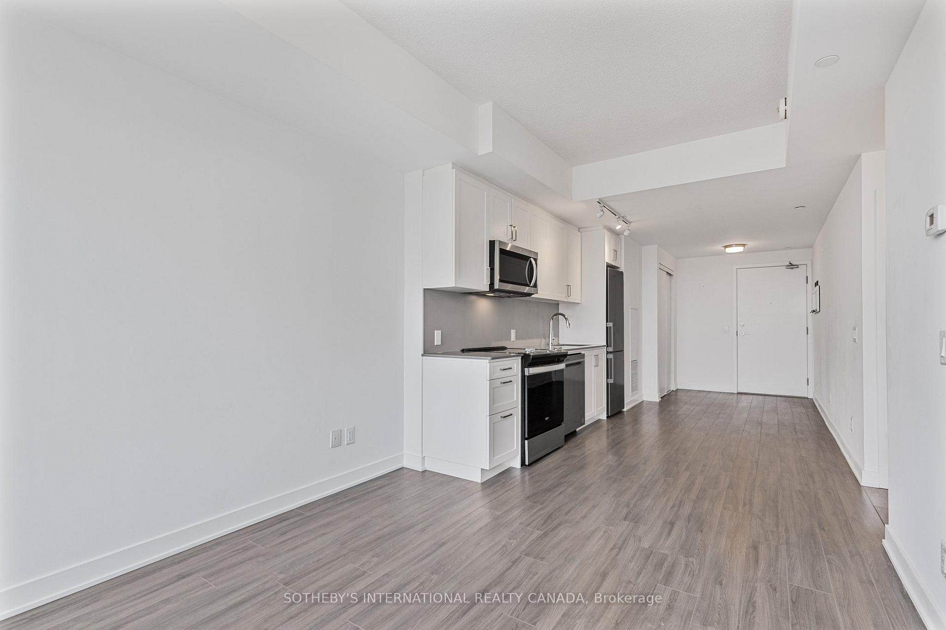 Photo 6 of Unit 403, 681 Yonge Street, Barrie, Painswick South — HOMEH