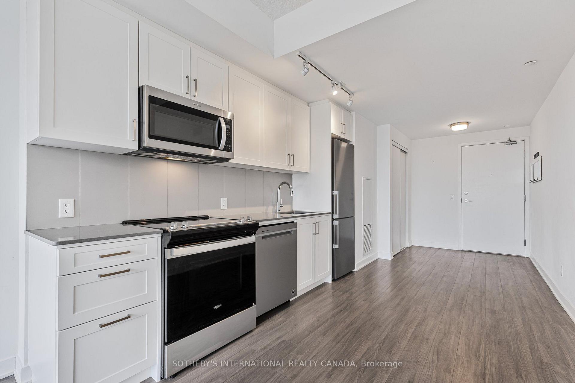 Photo 7 of Unit 403, 681 Yonge Street, Barrie, Painswick South — HOMEH