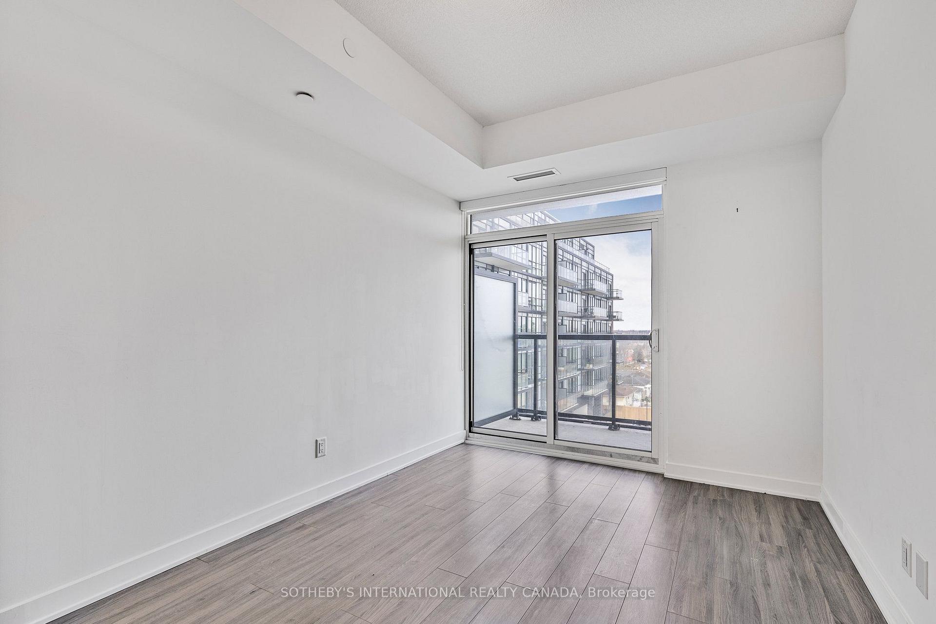 Photo 9 of Unit 403, 681 Yonge Street, Barrie, Painswick South — HOMEH