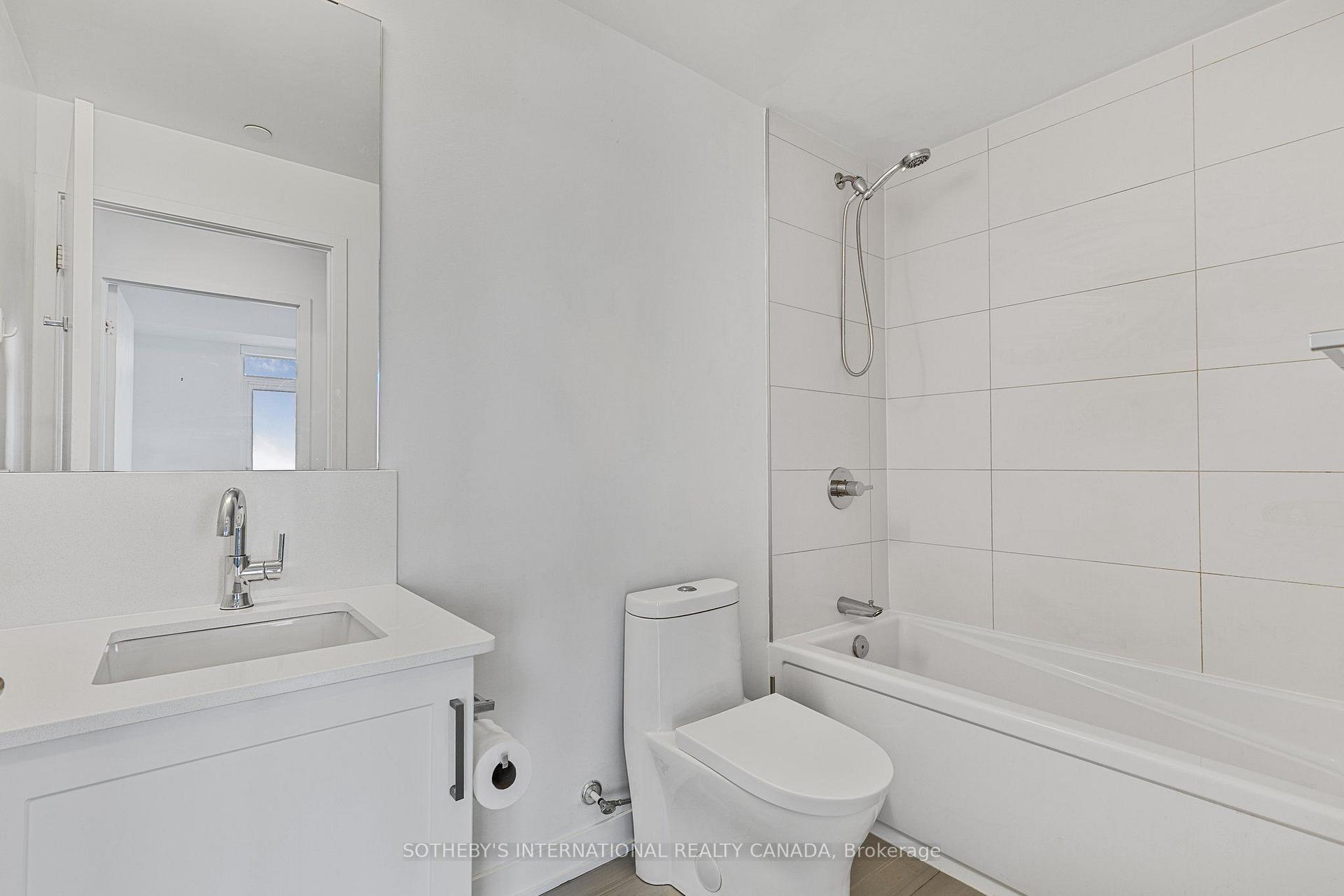 Photo 10 of Unit 403, 681 Yonge Street, Barrie, Painswick South — HOMEH