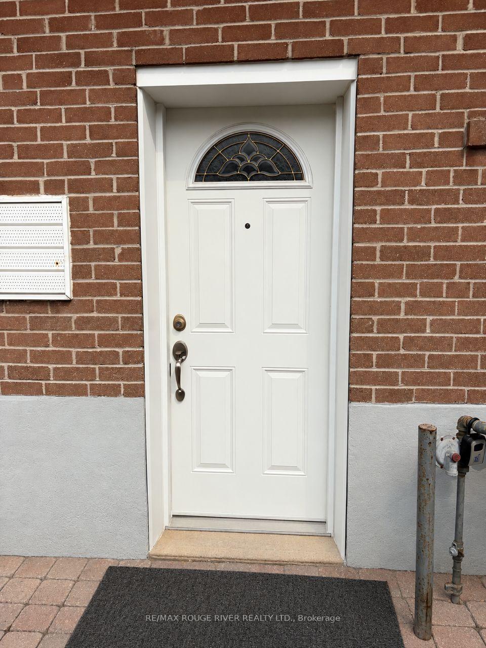 Photo 2 of Unit 2, Lower, 121 Lupin Drive, Whitby, Downtown Whitby — HOMEH