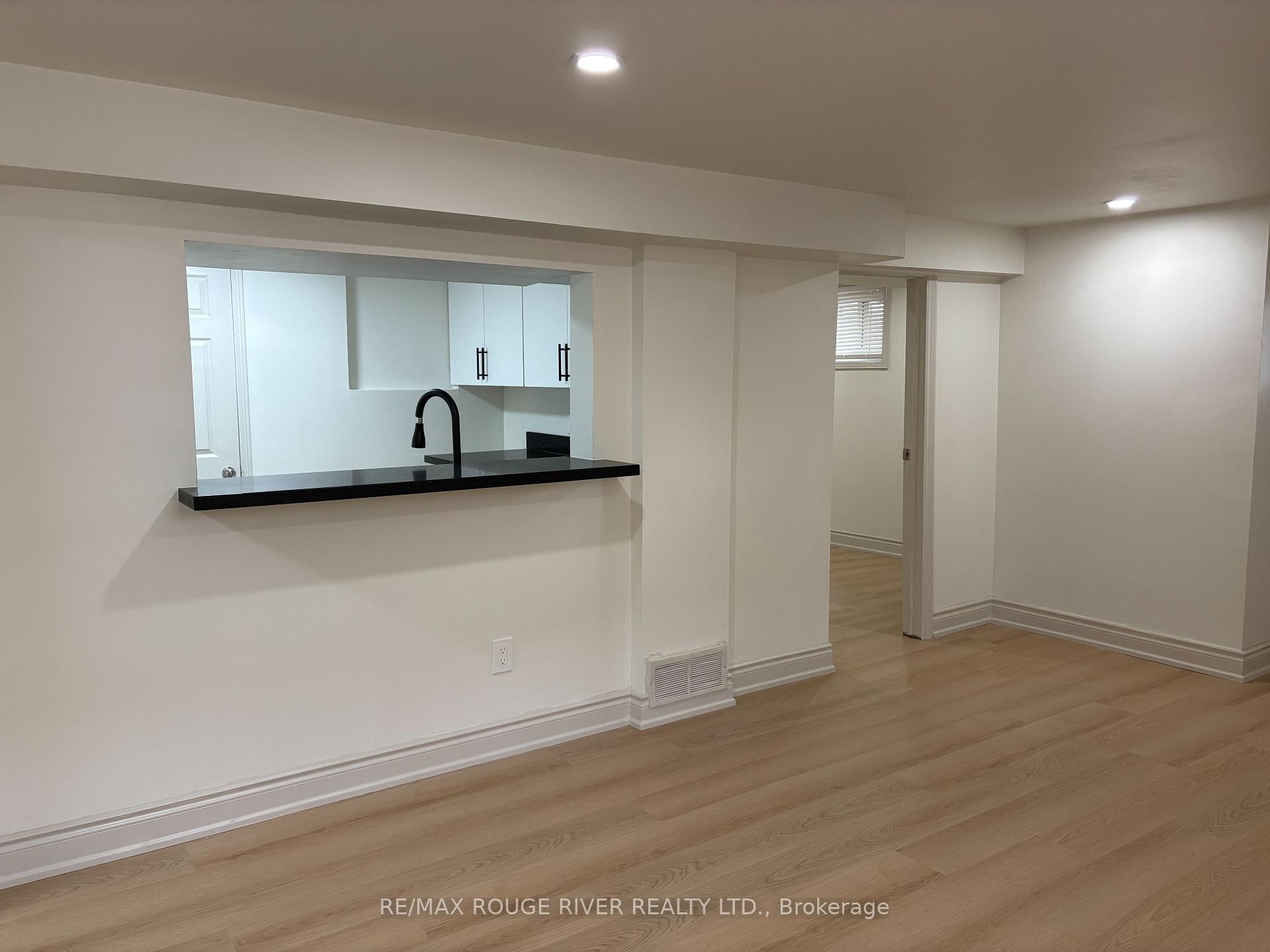 Photo 4 of Unit 2, Lower, 121 Lupin Drive, Whitby, Downtown Whitby — HOMEH