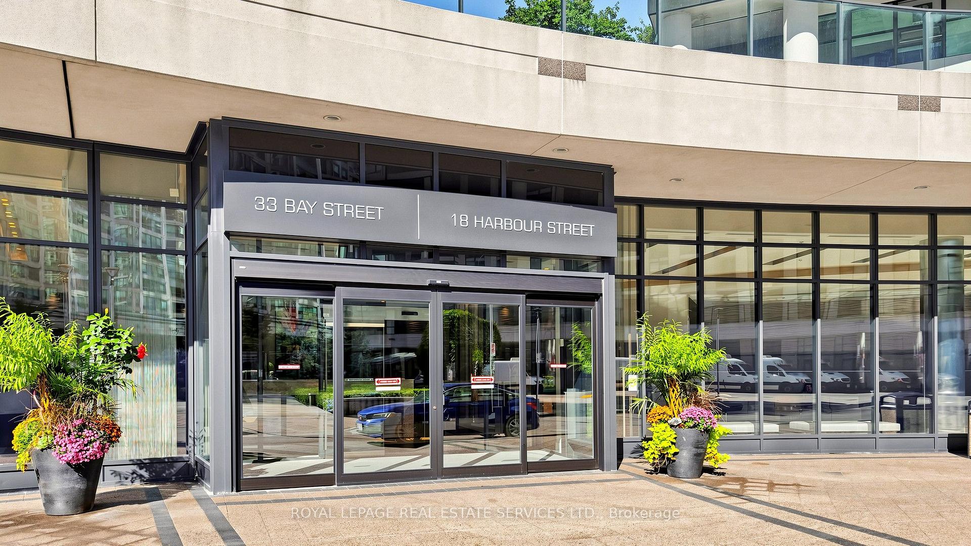 Photo 6 of Unit 2212, 33 Bay Street, Toronto, Waterfront Communities — HOMEH