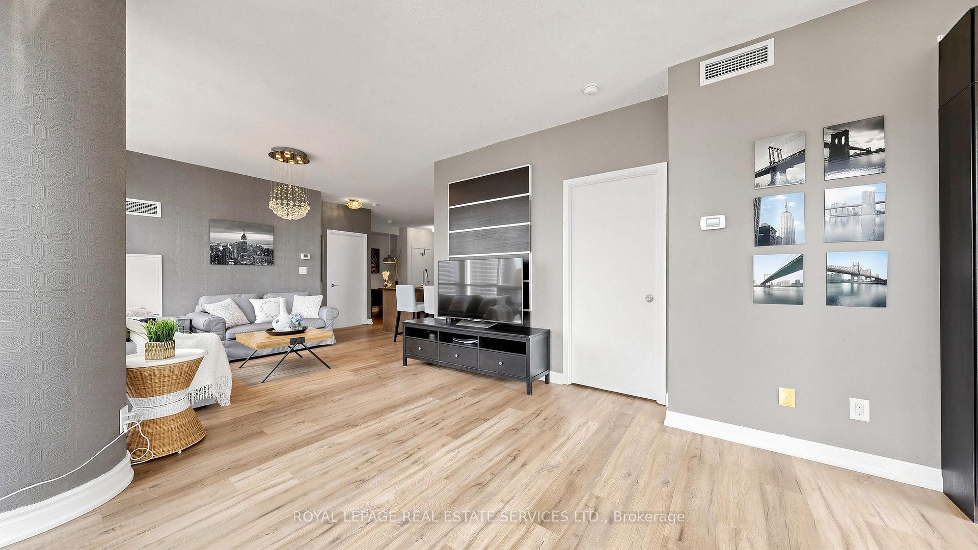Photo 15 of Unit 2212, 33 Bay Street, Toronto, Waterfront Communities — HOMEH