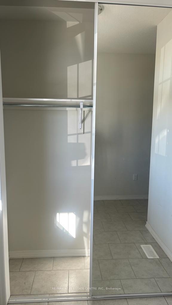 Photo 11 of 67 Anderson Road, Brantford, Empire South — HOMEH