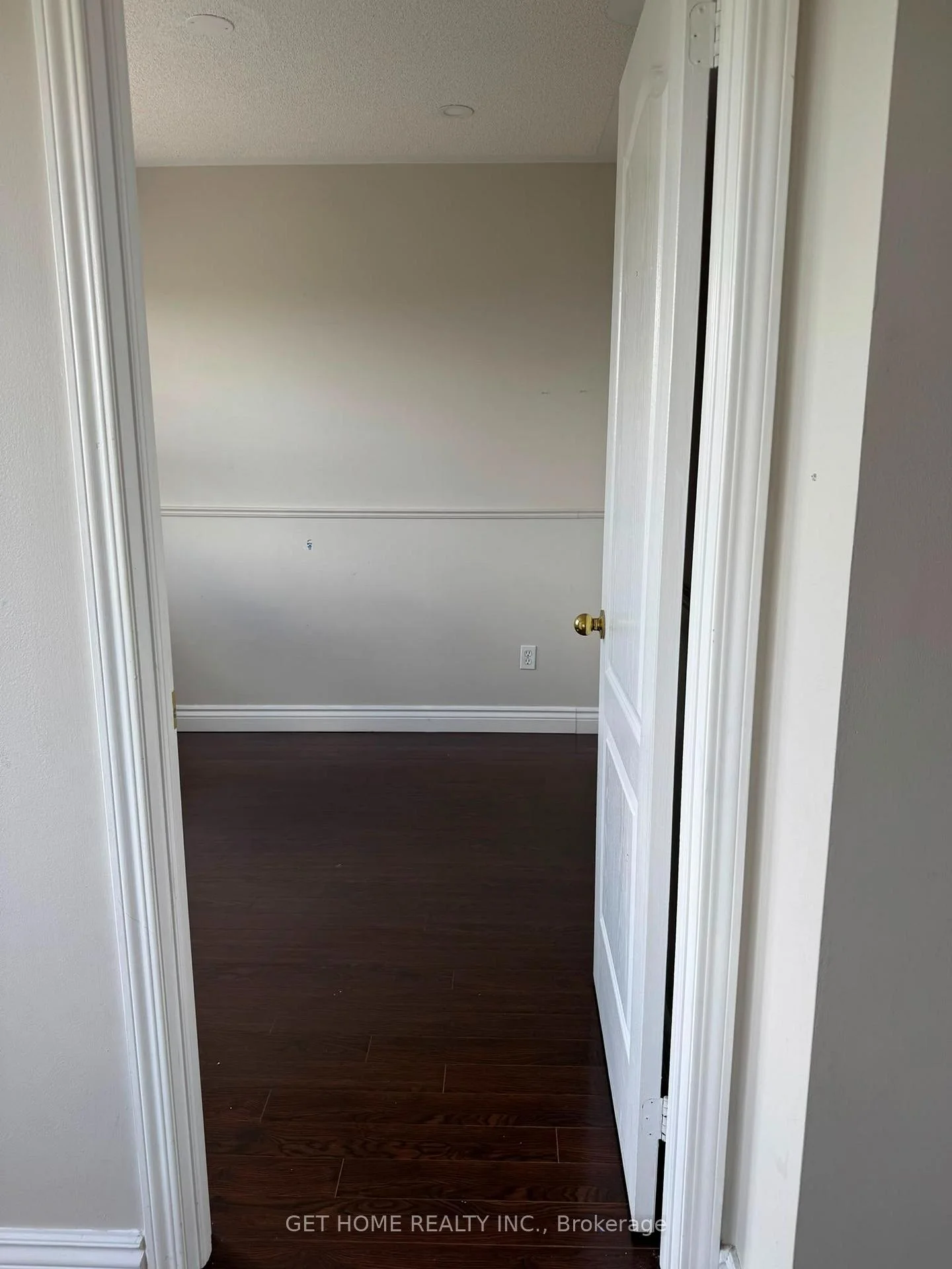 Photo 21 of Unit Main, 76 Dunlop Court, Brampton, Fletcher's Meadow — HOMEH