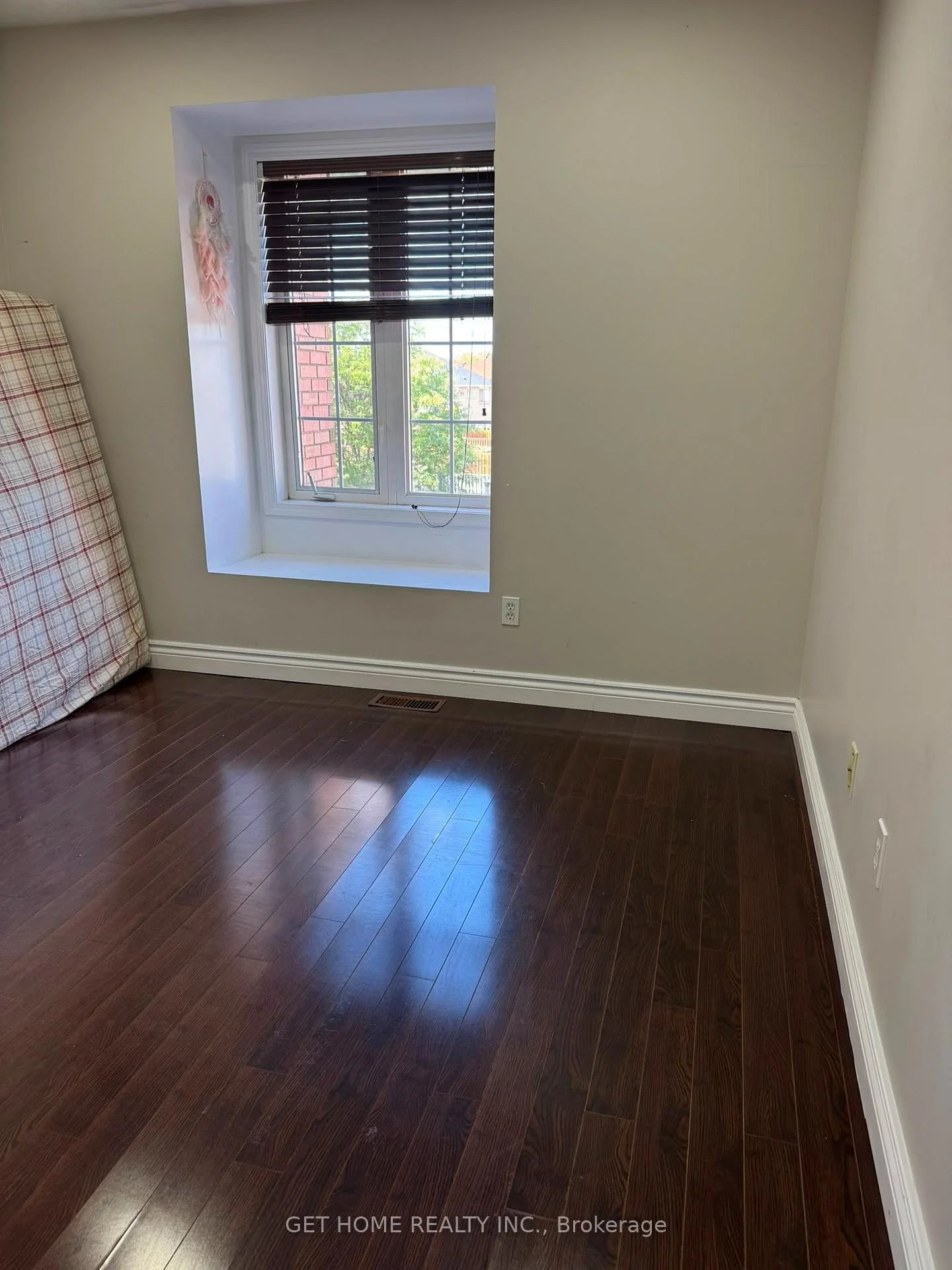 Photo 25 of Unit Main, 76 Dunlop Court, Brampton, Fletcher's Meadow — HOMEH