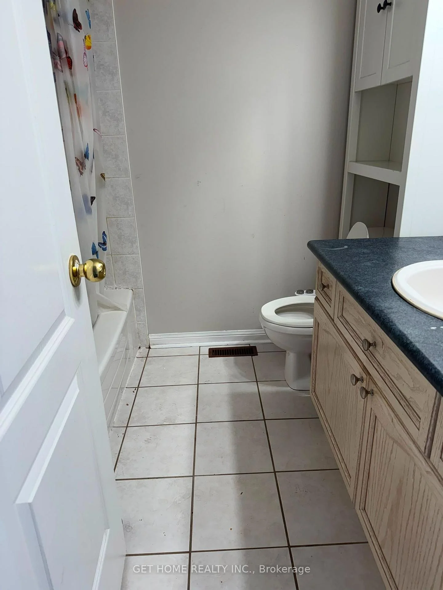 Photo 27 of Unit Main, 76 Dunlop Court, Brampton, Fletcher's Meadow — HOMEH