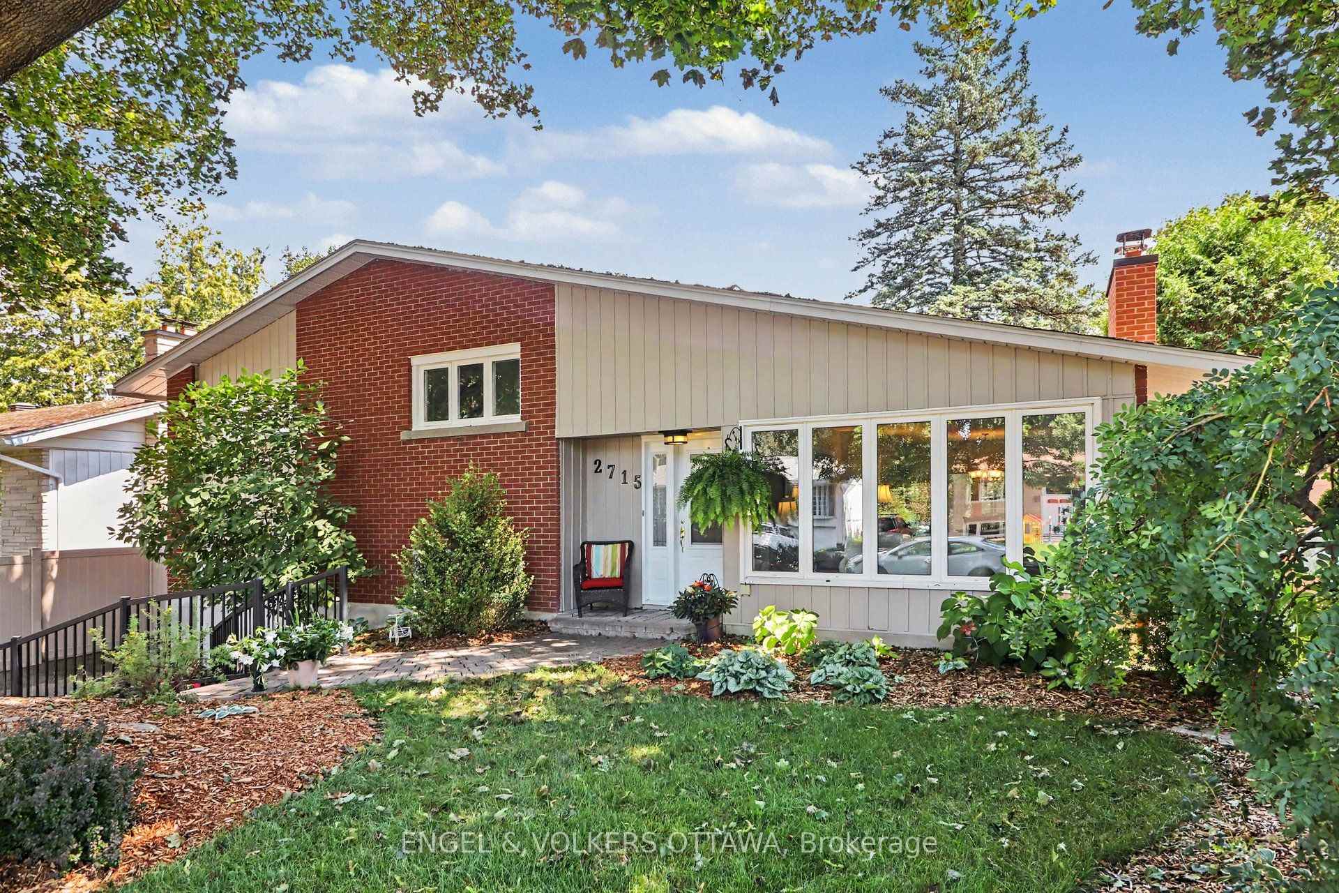 Photo 3 of 2715 Colman Street, Ottawa, Riverside Park — HOMEH