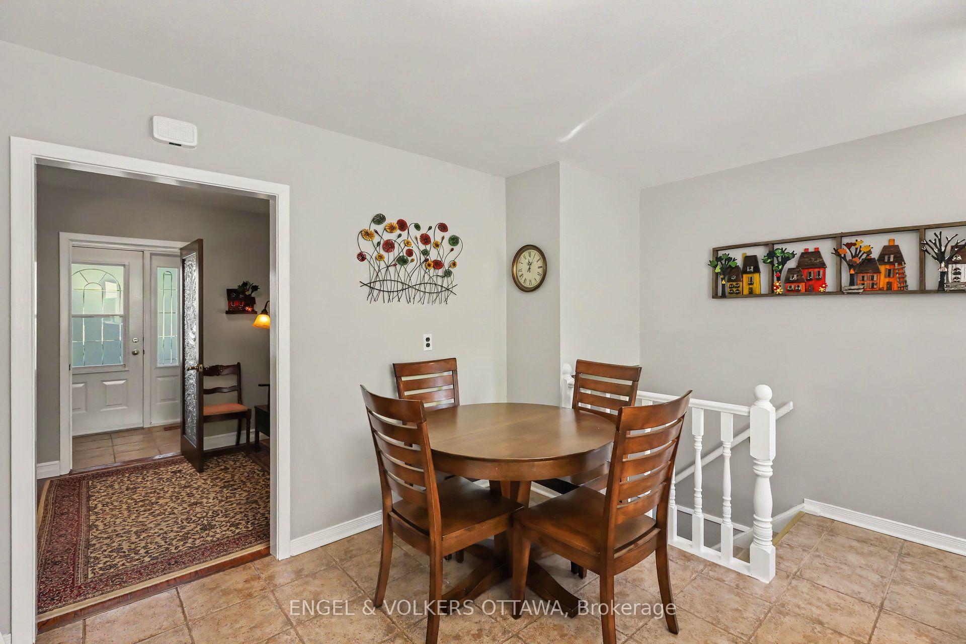 Photo 16 of 2715 Colman Street, Ottawa, Riverside Park — HOMEH