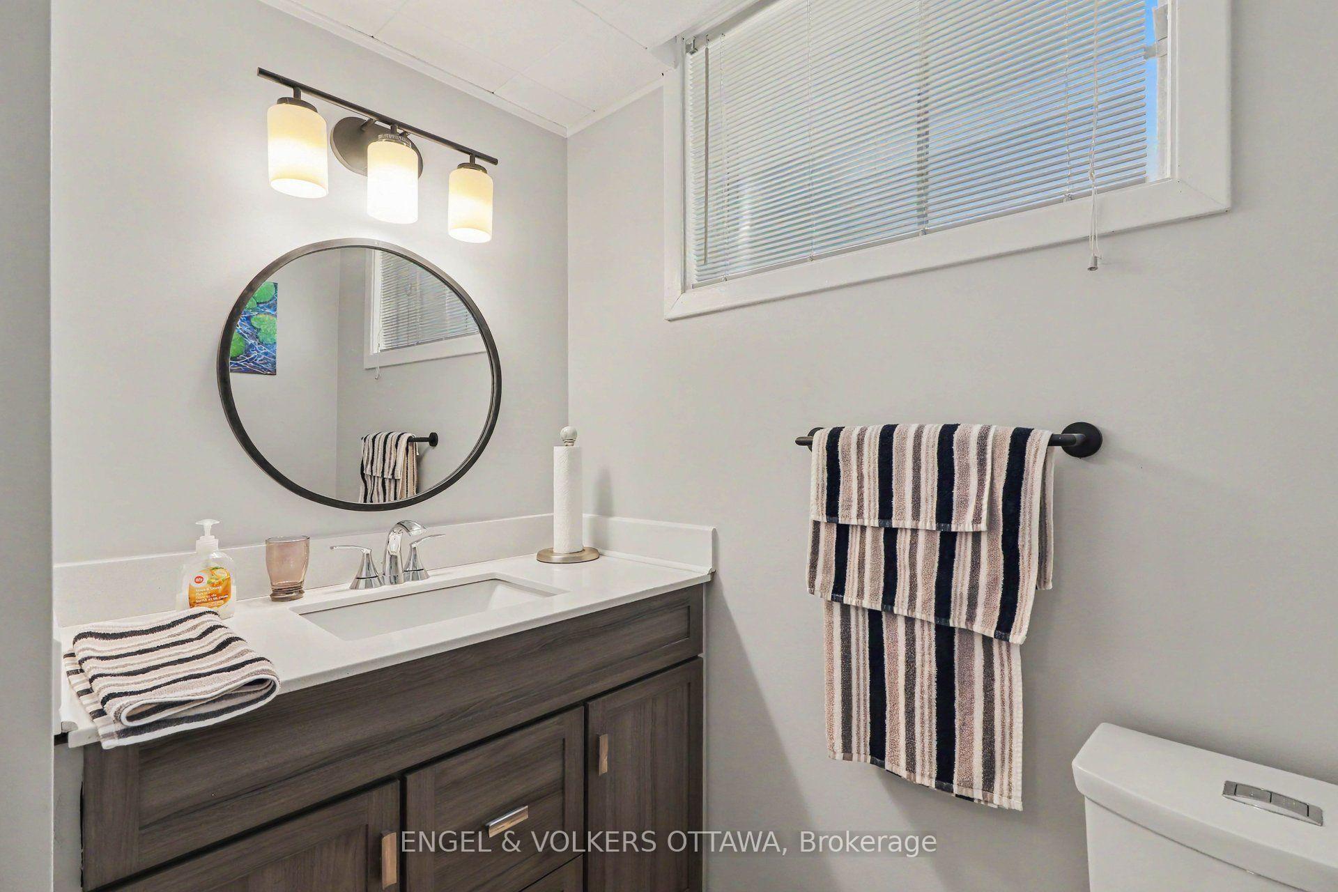 Photo 23 of 2715 Colman Street, Ottawa, Riverside Park — HOMEH