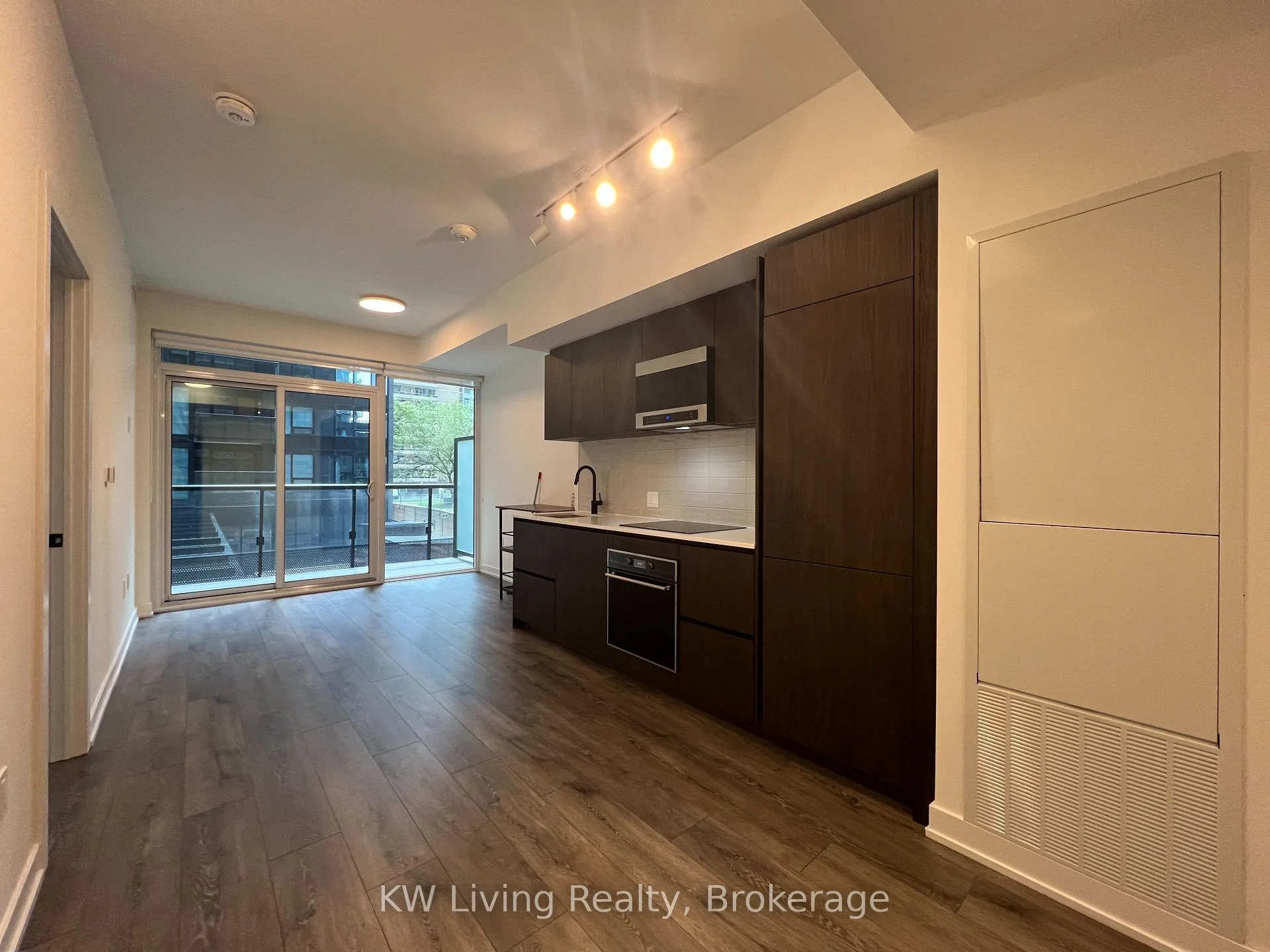 Photo 11 of Unit 201, 117 Broadway Avenue, Toronto, Mount Pleasant West — HOMEH