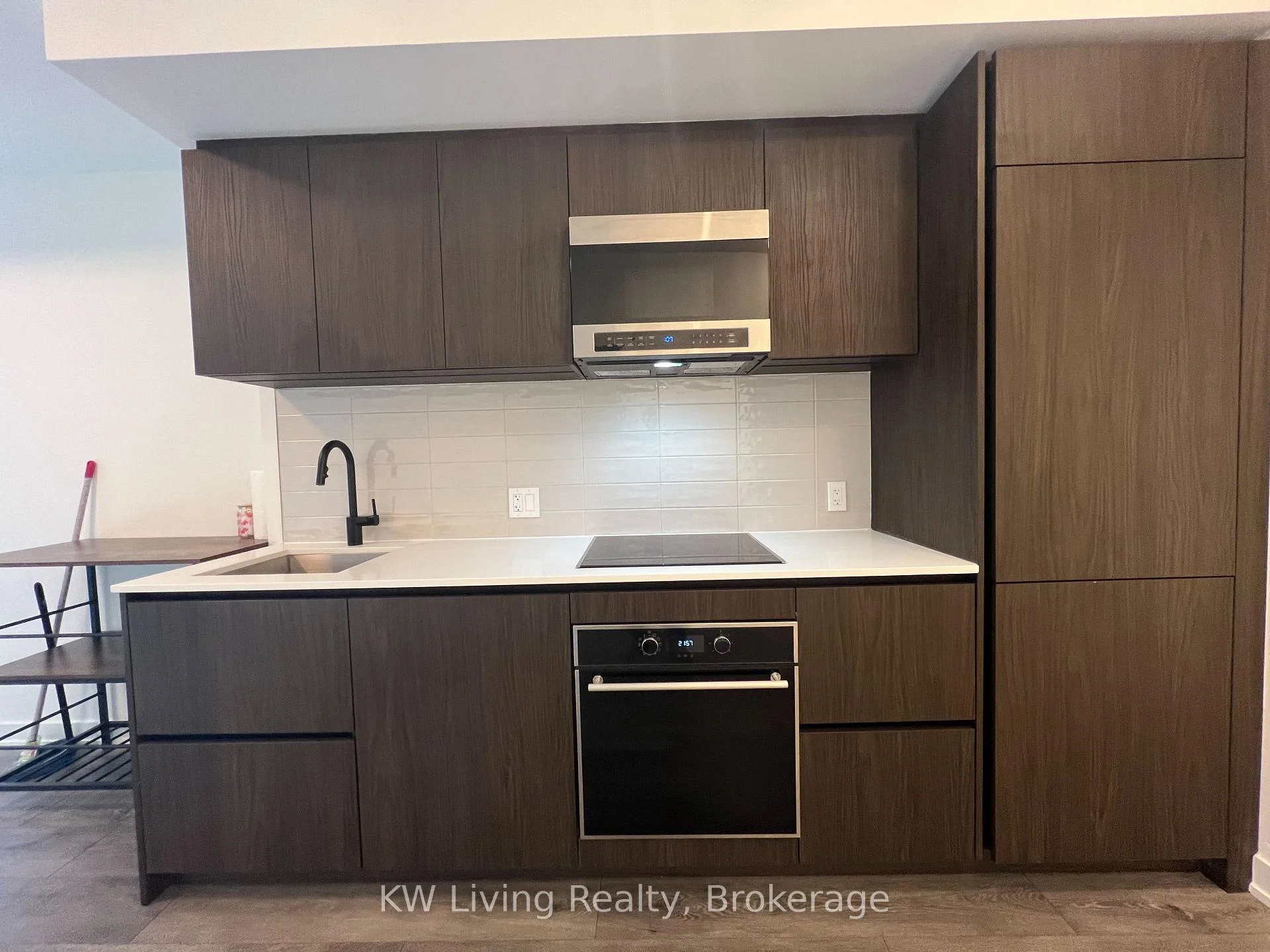 Photo 13 of Unit 201, 117 Broadway Avenue, Toronto, Mount Pleasant West — HOMEH