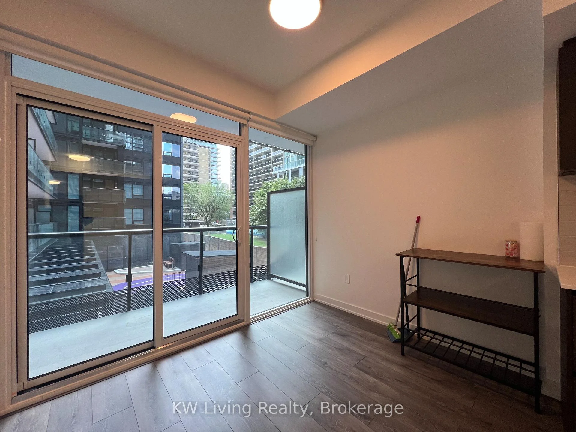Photo 14 of Unit 201, 117 Broadway Avenue, Toronto, Mount Pleasant West — HOMEH