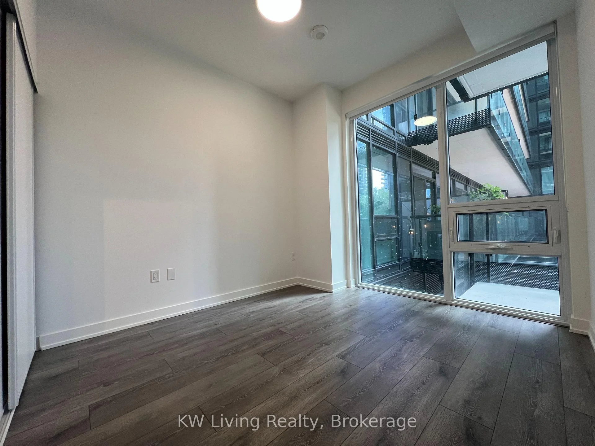 Photo 15 of Unit 201, 117 Broadway Avenue, Toronto, Mount Pleasant West — HOMEH