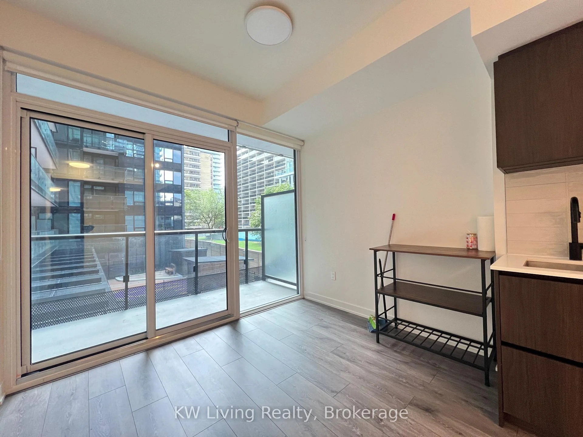 Photo 17 of Unit 201, 117 Broadway Avenue, Toronto, Mount Pleasant West — HOMEH