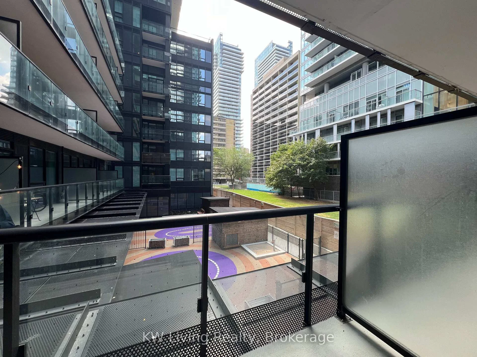Photo 23 of Unit 201, 117 Broadway Avenue, Toronto, Mount Pleasant West — HOMEH