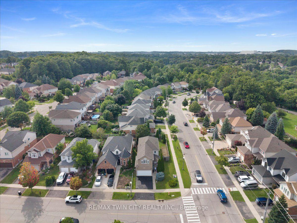 Photo 45 of 3 Apple Ridge Drive, Kitchener, Pioneer Park — HOMEH