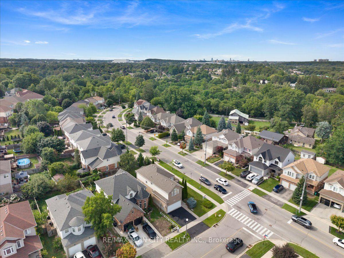 Photo 46 of 3 Apple Ridge Drive, Kitchener, Pioneer Park — HOMEH