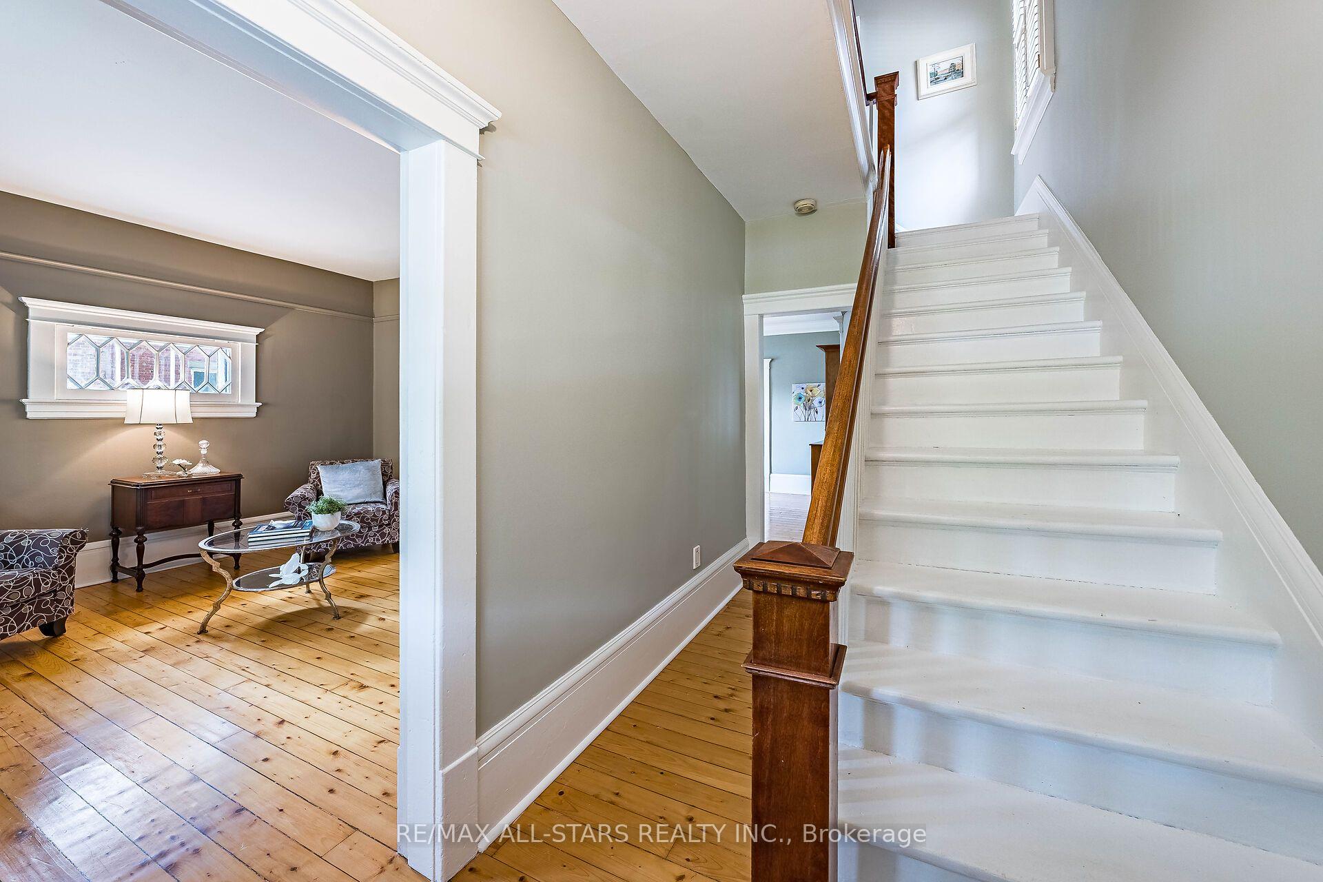 Photo 8 of 114 Main Street, Markham, Unionville — HOMEH