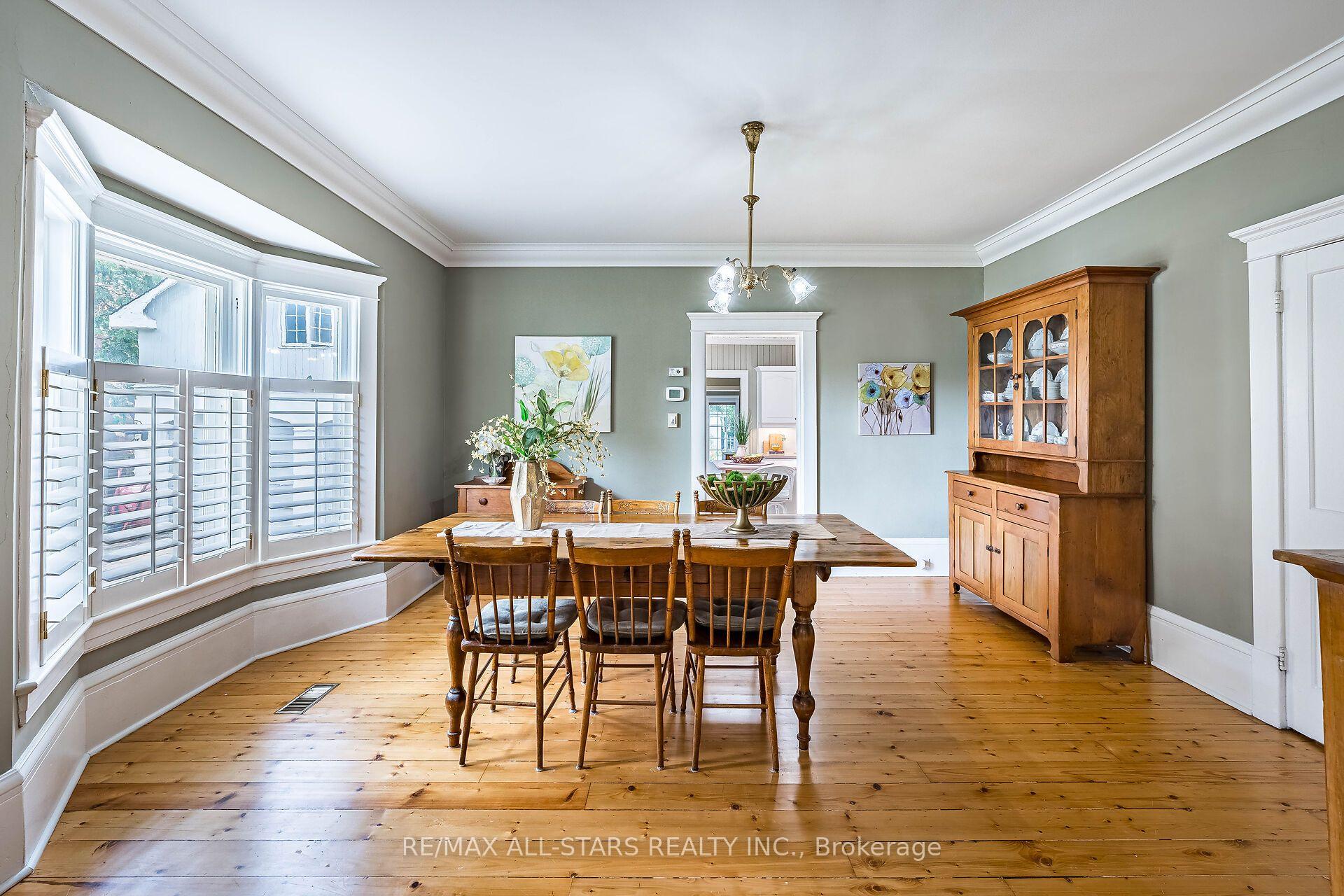 Photo 12 of 114 Main Street, Markham, Unionville — HOMEH