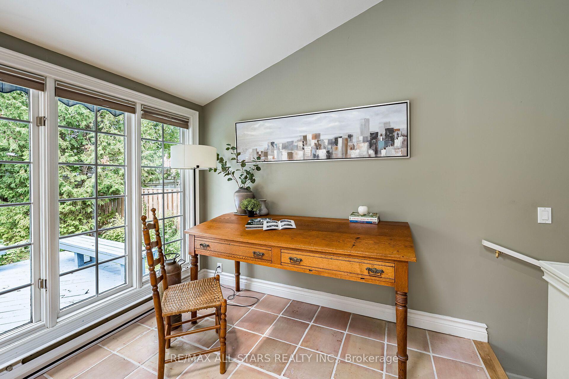 Photo 16 of 114 Main Street, Markham, Unionville — HOMEH
