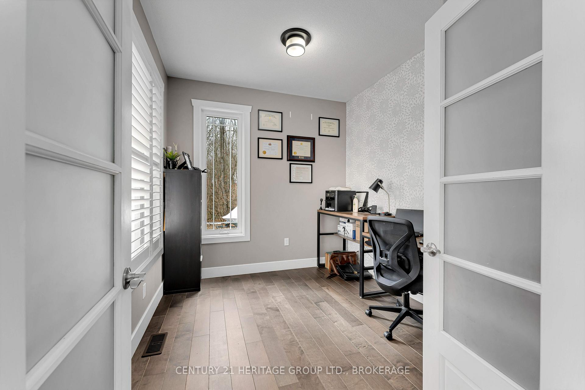 Photo 7 of 90 Aragon Road, Kingston, City North of 401 — HOMEH