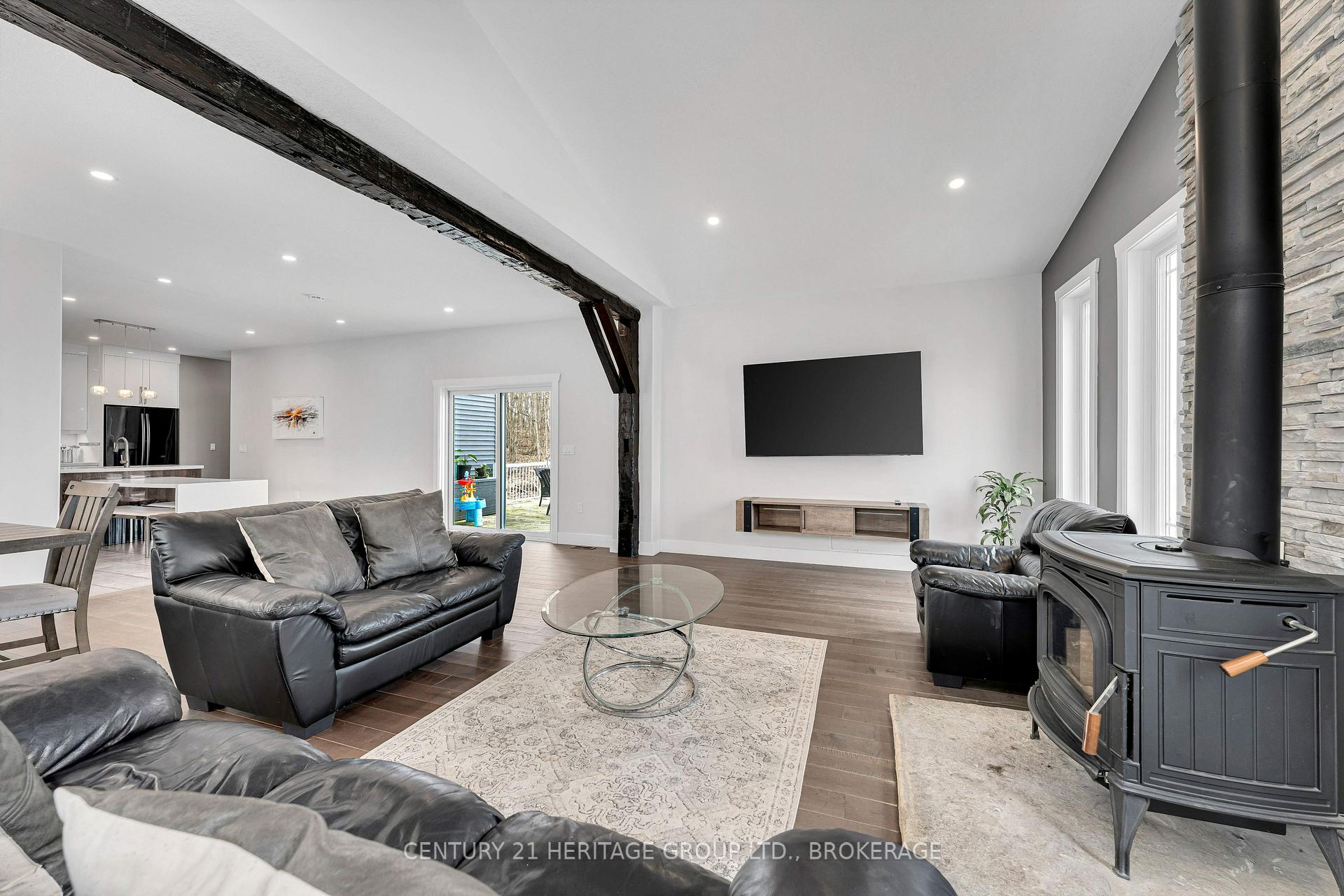 Photo 12 of 90 Aragon Road, Kingston, City North of 401 — HOMEH
