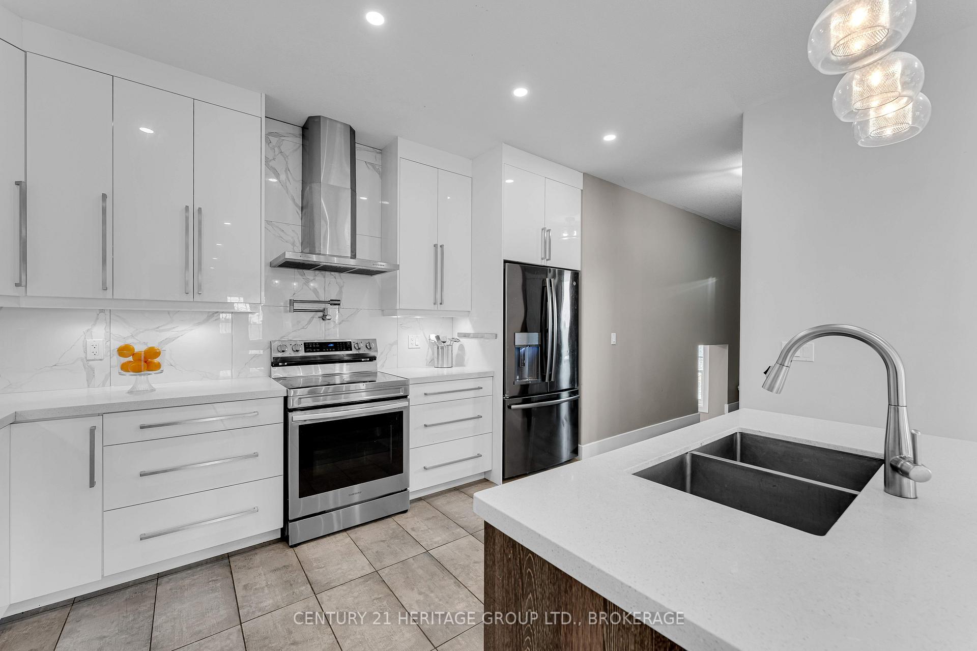 Photo 20 of 90 Aragon Road, Kingston, City North of 401 — HOMEH