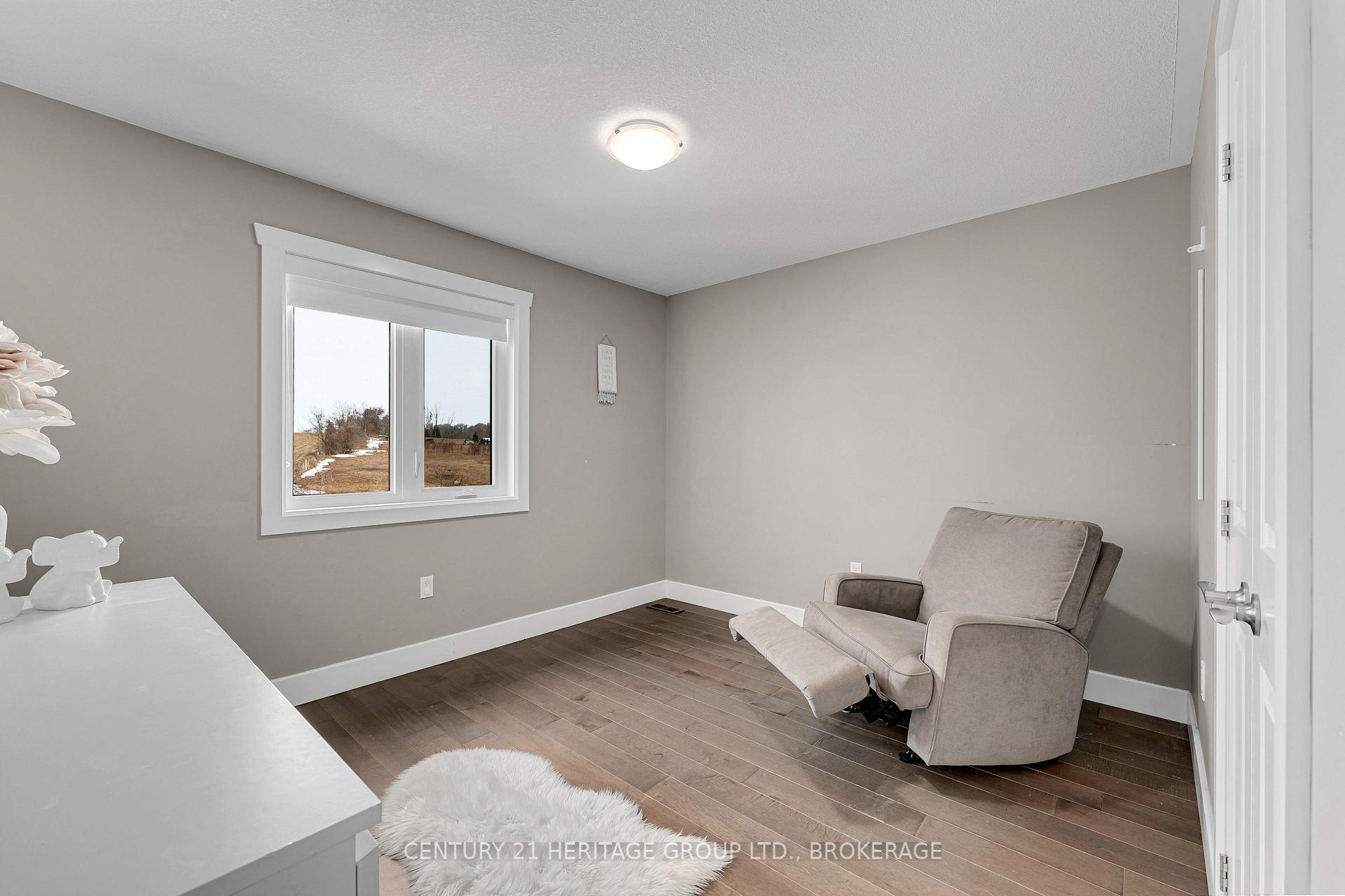 Photo 36 of 90 Aragon Road, Kingston, City North of 401 — HOMEH