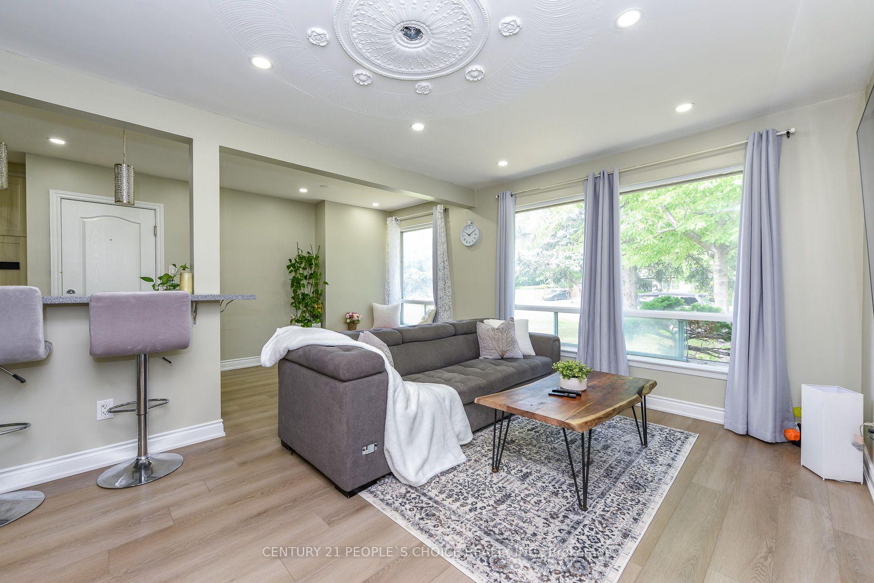 Photo 7 of 8 Fidelia Crescent, Brampton, Southgate — HOMEH