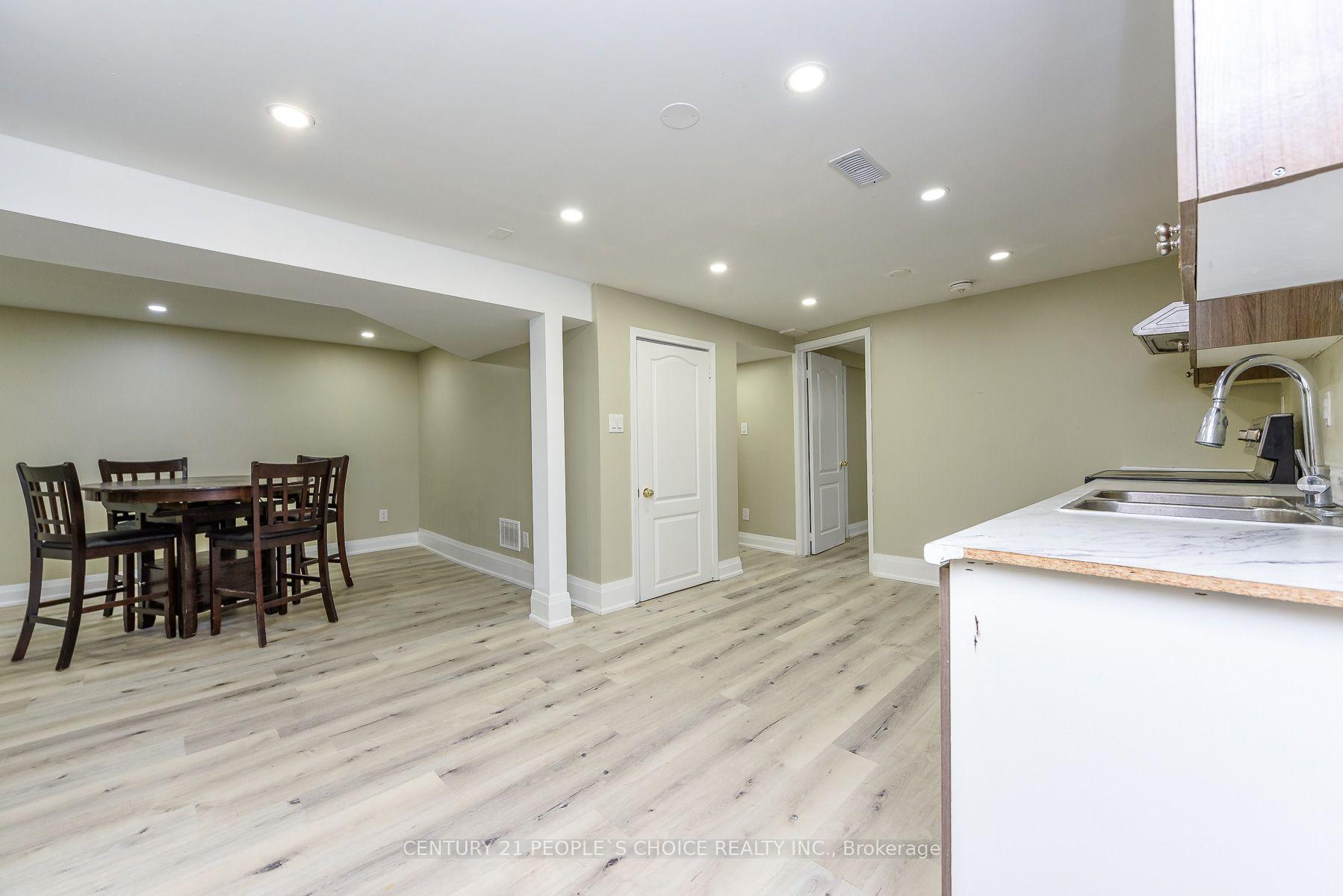 Photo 35 of 8 Fidelia Crescent, Brampton, Southgate — HOMEH