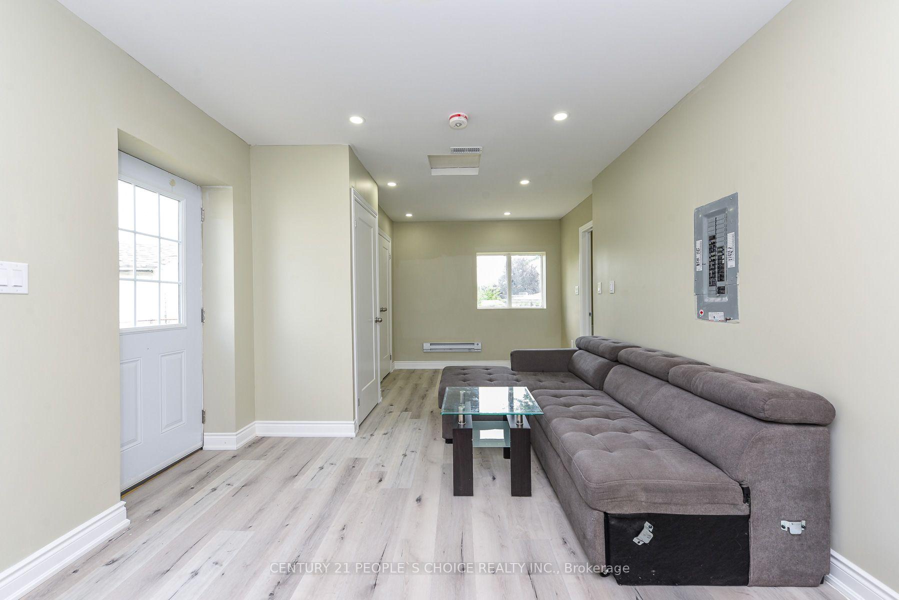 Photo 39 of 8 Fidelia Crescent, Brampton, Southgate — HOMEH