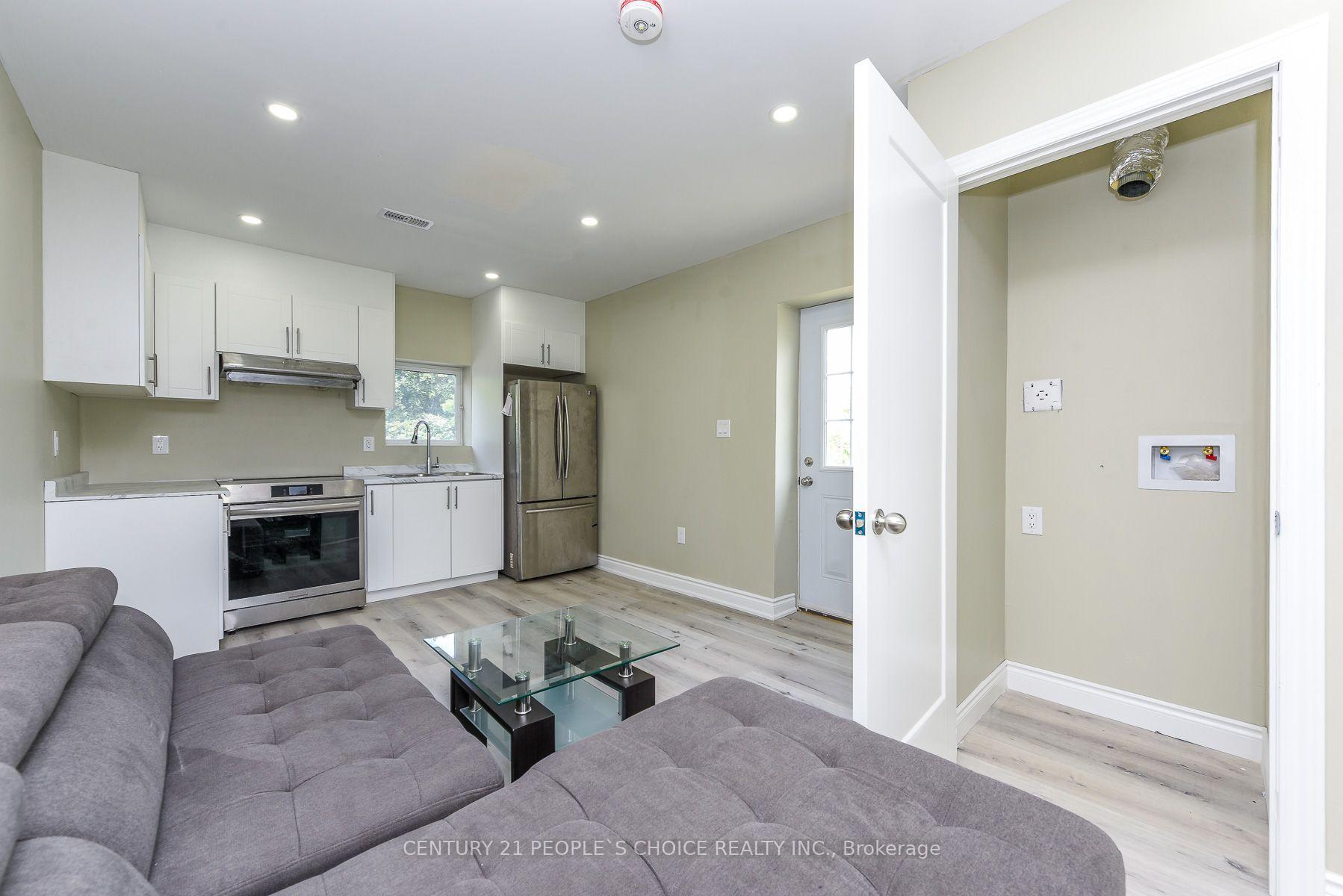 Photo 40 of 8 Fidelia Crescent, Brampton, Southgate — HOMEH