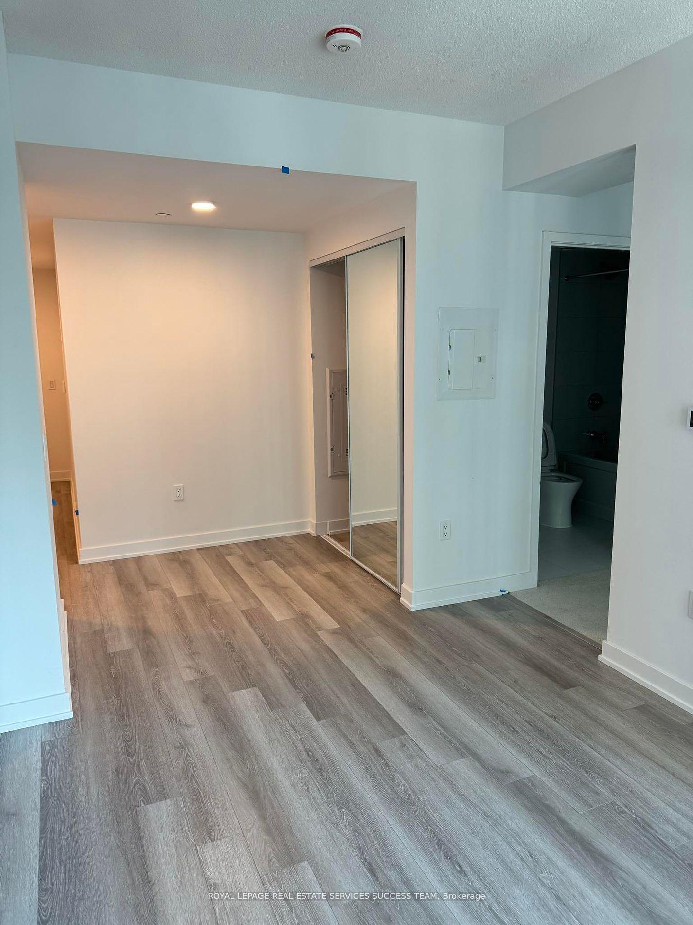 Photo 3 of Unit 1820, 230 Simcoe Street, Toronto, Kensington-Chinatown — HOMEH
