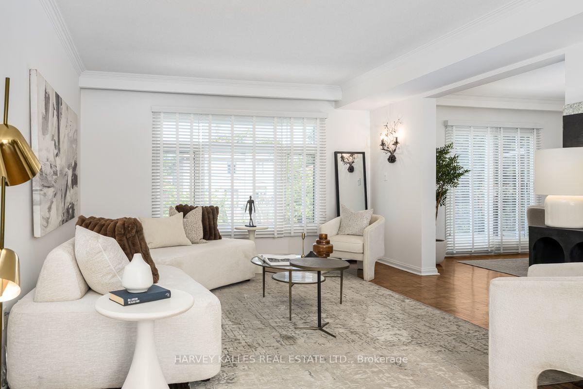 Photo 8 of 92 Prue Avenue, Toronto, Englemount-Lawrence — HOMEH
