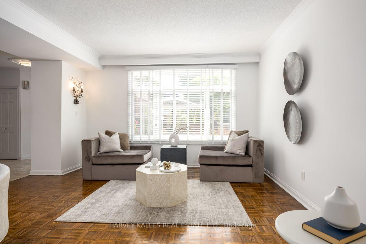 Photo 10 of 92 Prue Avenue, Toronto, Englemount-Lawrence — HOMEH