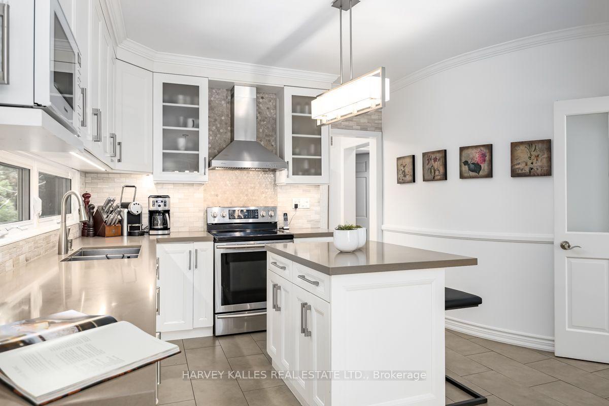 Photo 16 of 92 Prue Avenue, Toronto, Englemount-Lawrence — HOMEH