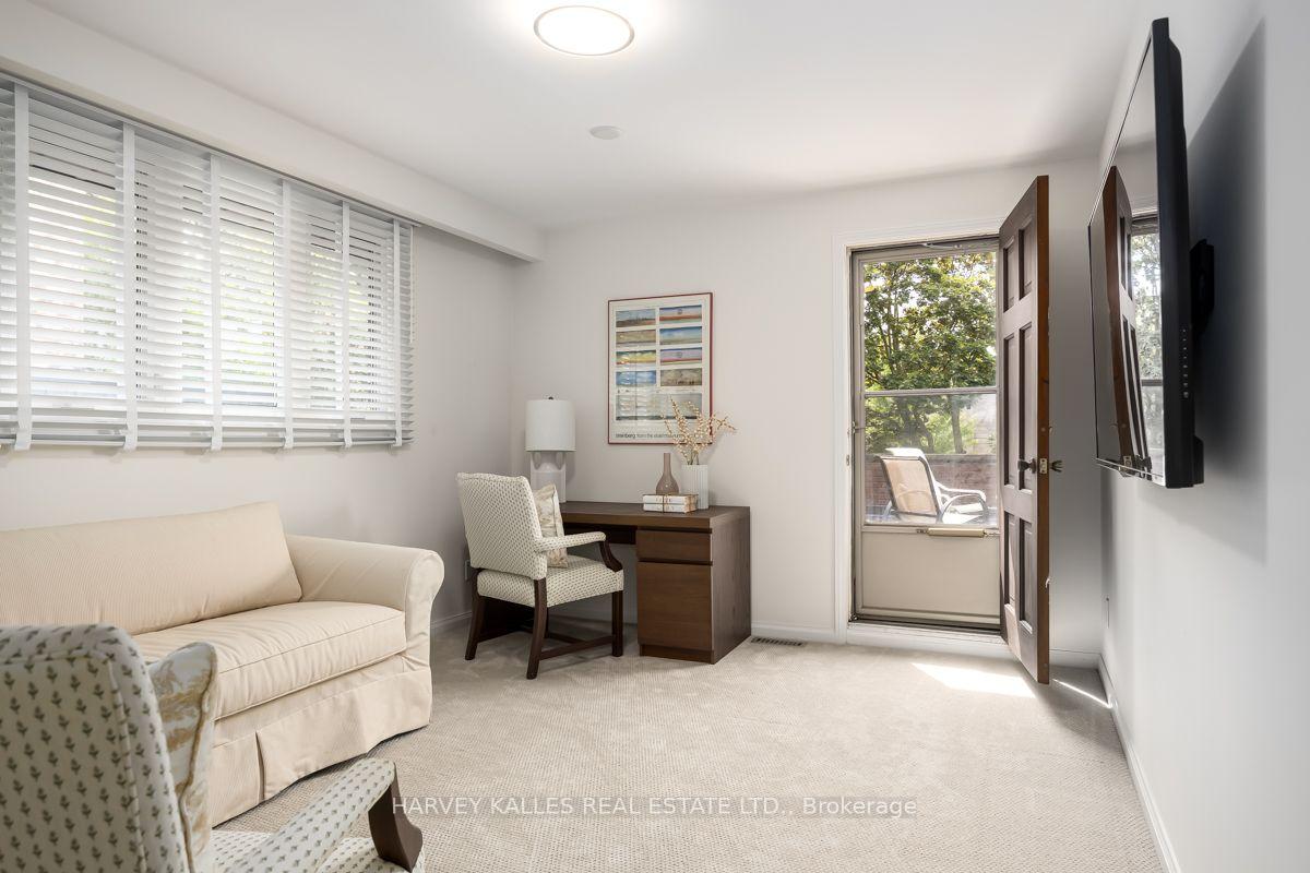 Photo 30 of 92 Prue Avenue, Toronto, Englemount-Lawrence — HOMEH
