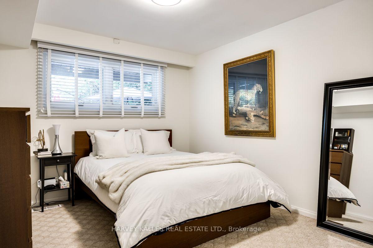 Photo 40 of 92 Prue Avenue, Toronto, Englemount-Lawrence — HOMEH