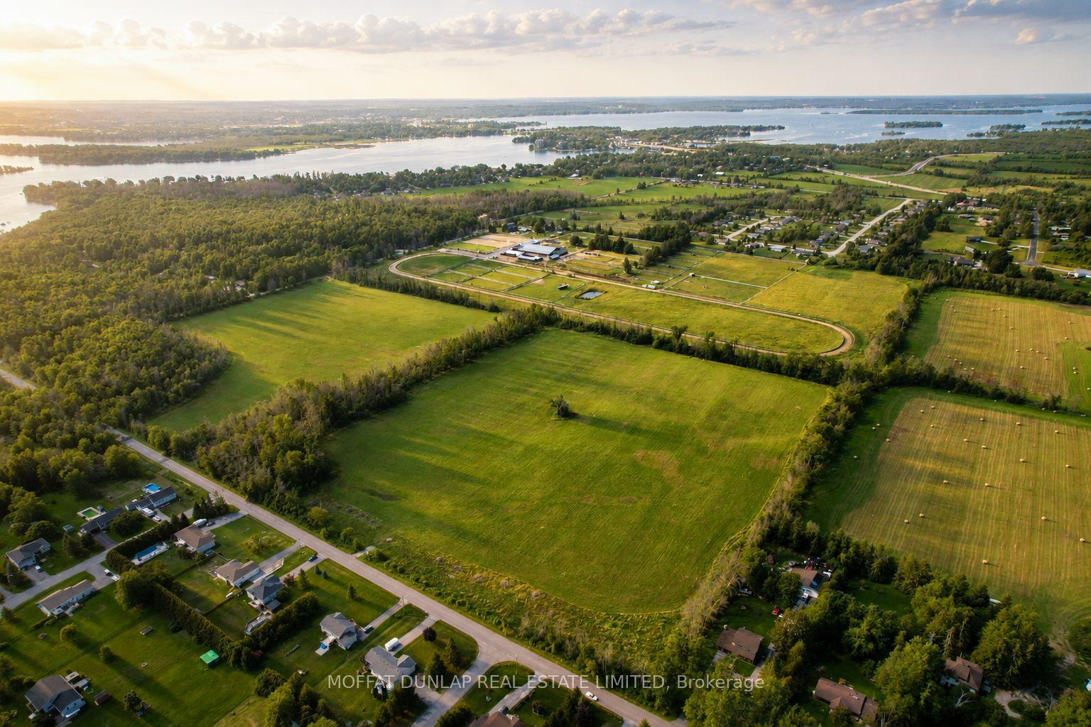 Photo 2 of 4650 Orkney Beach Road, Ramara, Atherley — HOMEH