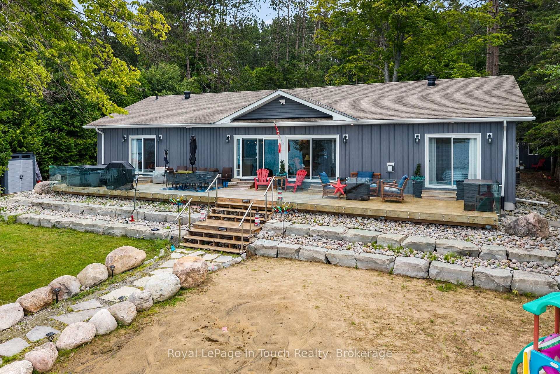 Photo 4 of 86 Andrew Drive, Tiny, Rural Tiny — HOMEH